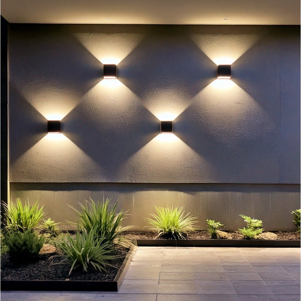 Lumo Cube Zwart - Wandarmatuur zonder lichtbron - Excl 1xG9 - IP65 Wandlampen LED.nl