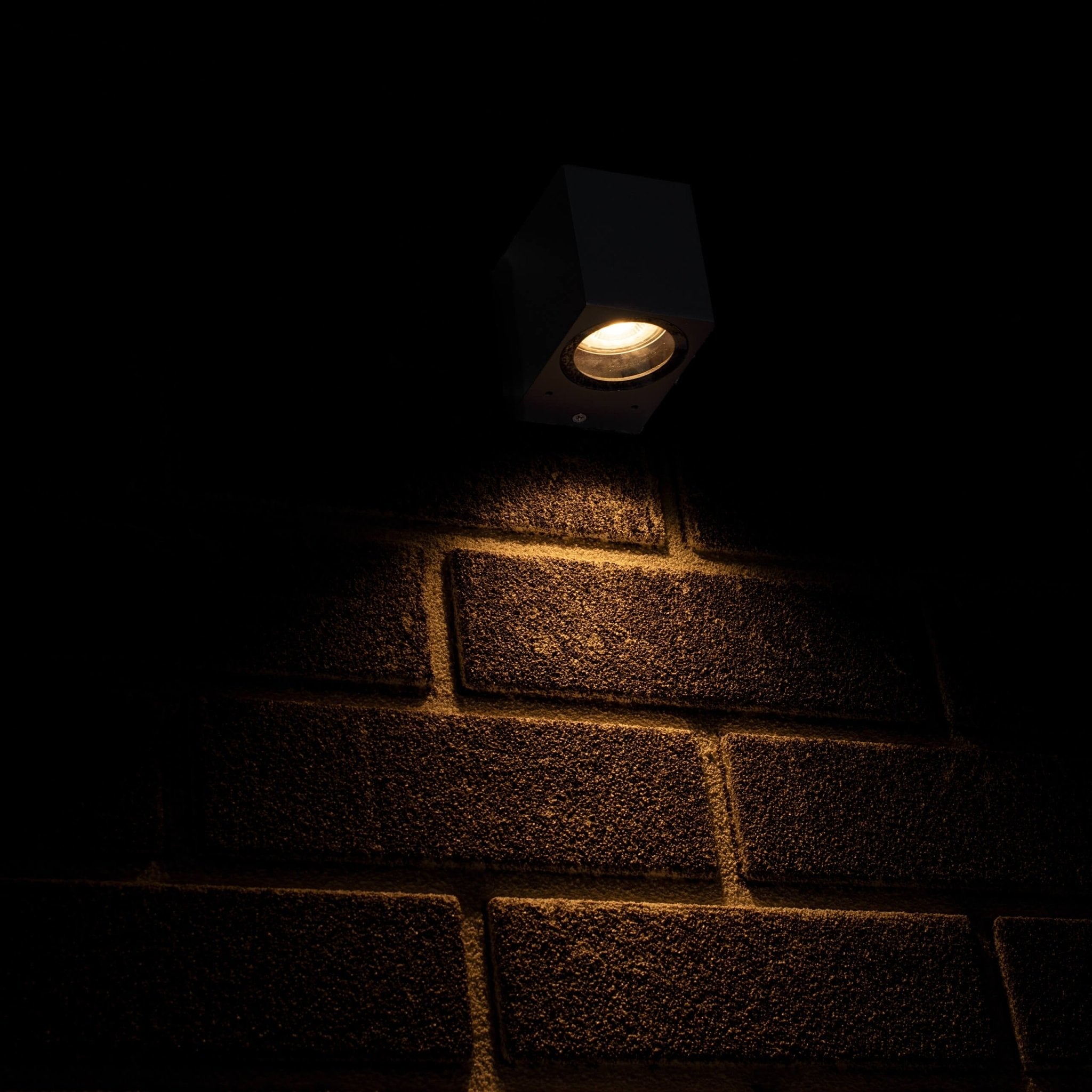 NØRD Down - LED's Light LED Wandlamp Buiten met GU10 fitting - Vierkant - IP44 - Antraciet - Model Rome Wandlampen LED.nl