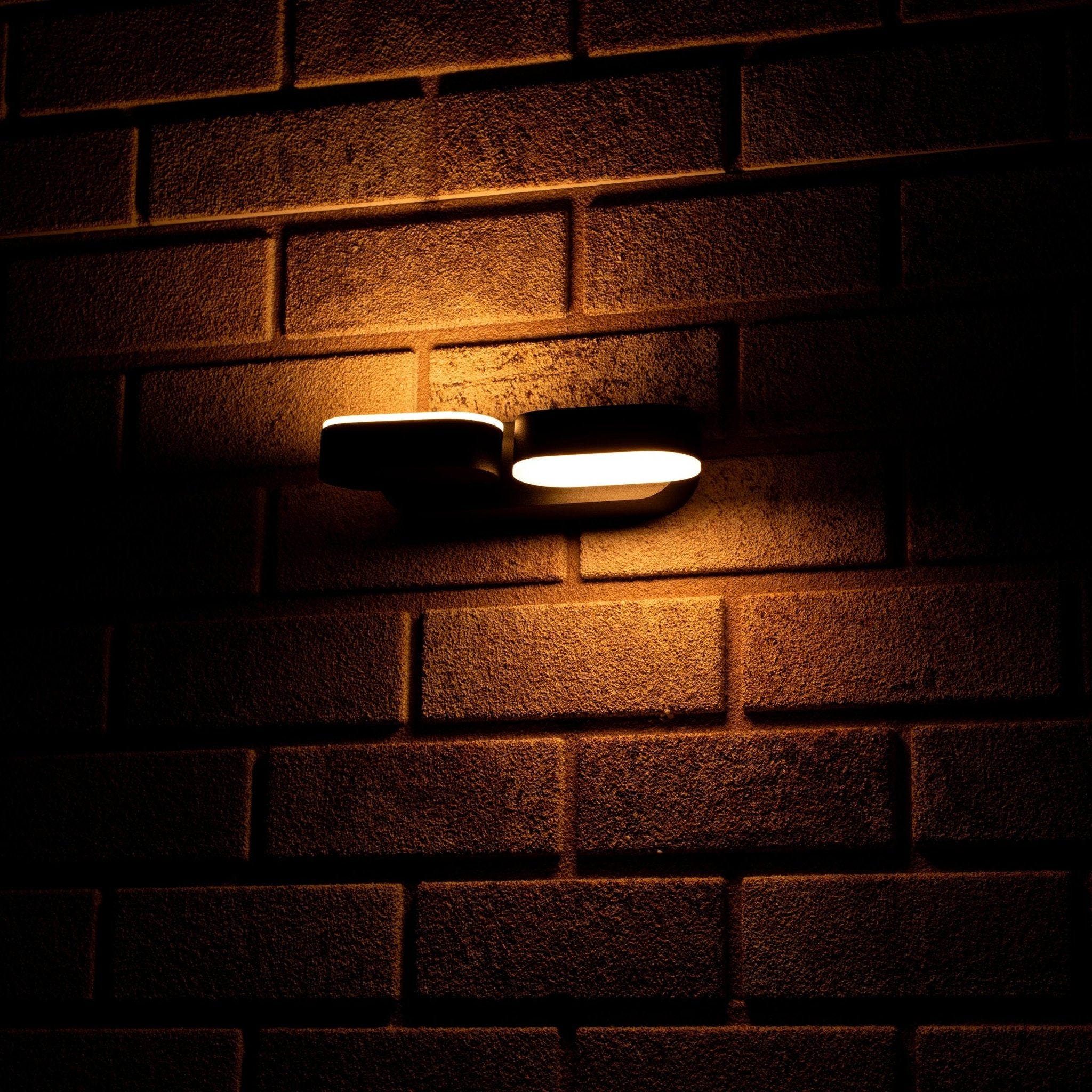 LED's Light Dubbele LED Buitenlamp - Model Rieti - Warm wit - IP44 waterbestendig - Zwart Wandlampen LED.nl