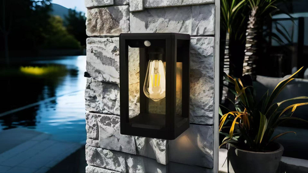 Solar buitenlamp - 150lm 2700K - Zwart - IP44 - Sensor LED.nl
