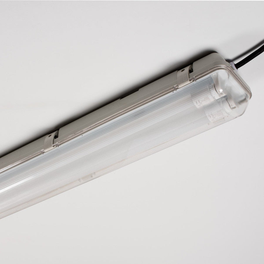4er-Pack – LED-Leuchtstoffröhre mit Sensor – inkl. Doppelröhre (2 x 14 W), 120 cm, 4000 K, Bewegungs- und Nachtsensor – wasserdicht – 150 lm/W - LED.de