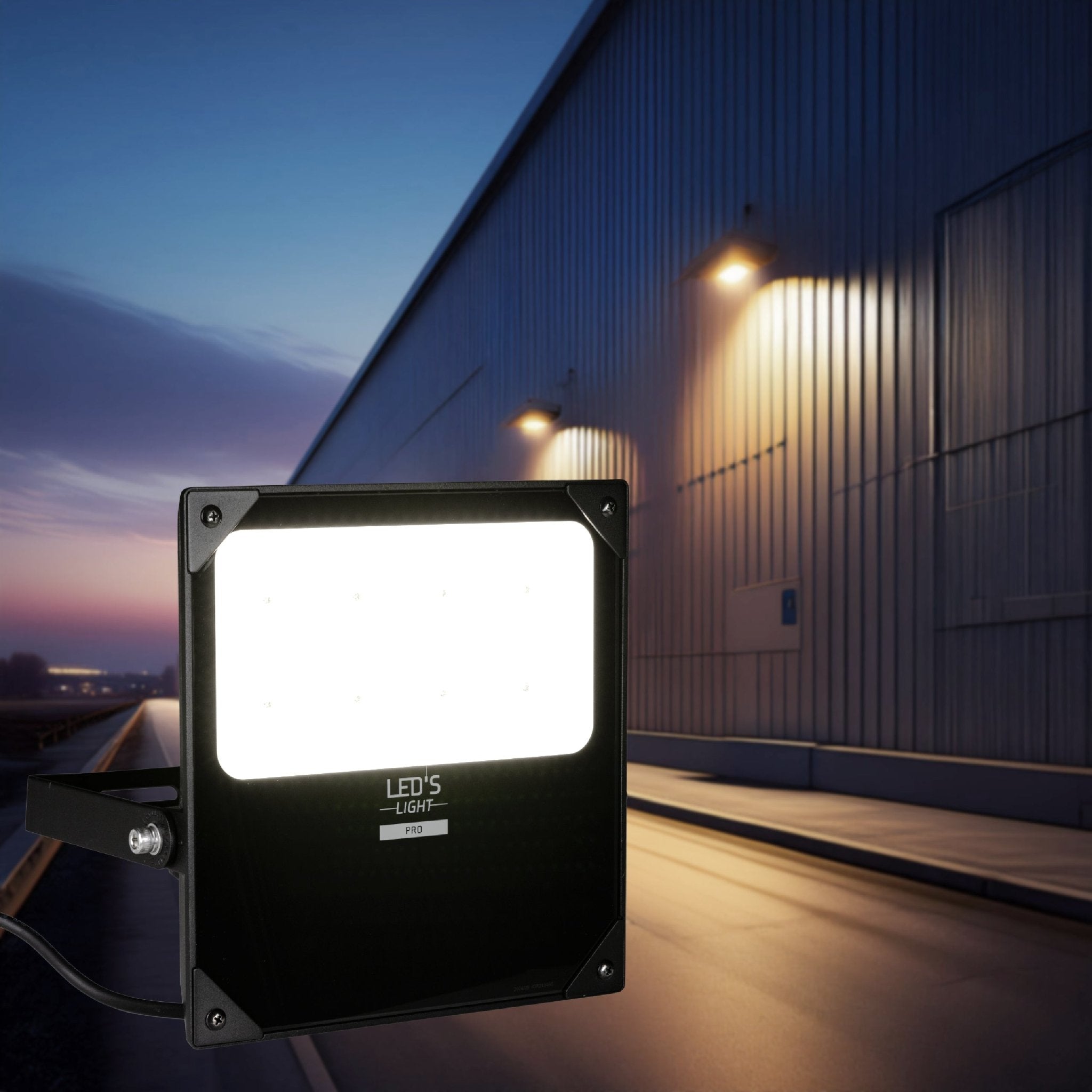 LED's Light Professionele LED Schijnwerper 18500 - 3 lichtstanden - Waterdicht - 100 watt - LED.nl