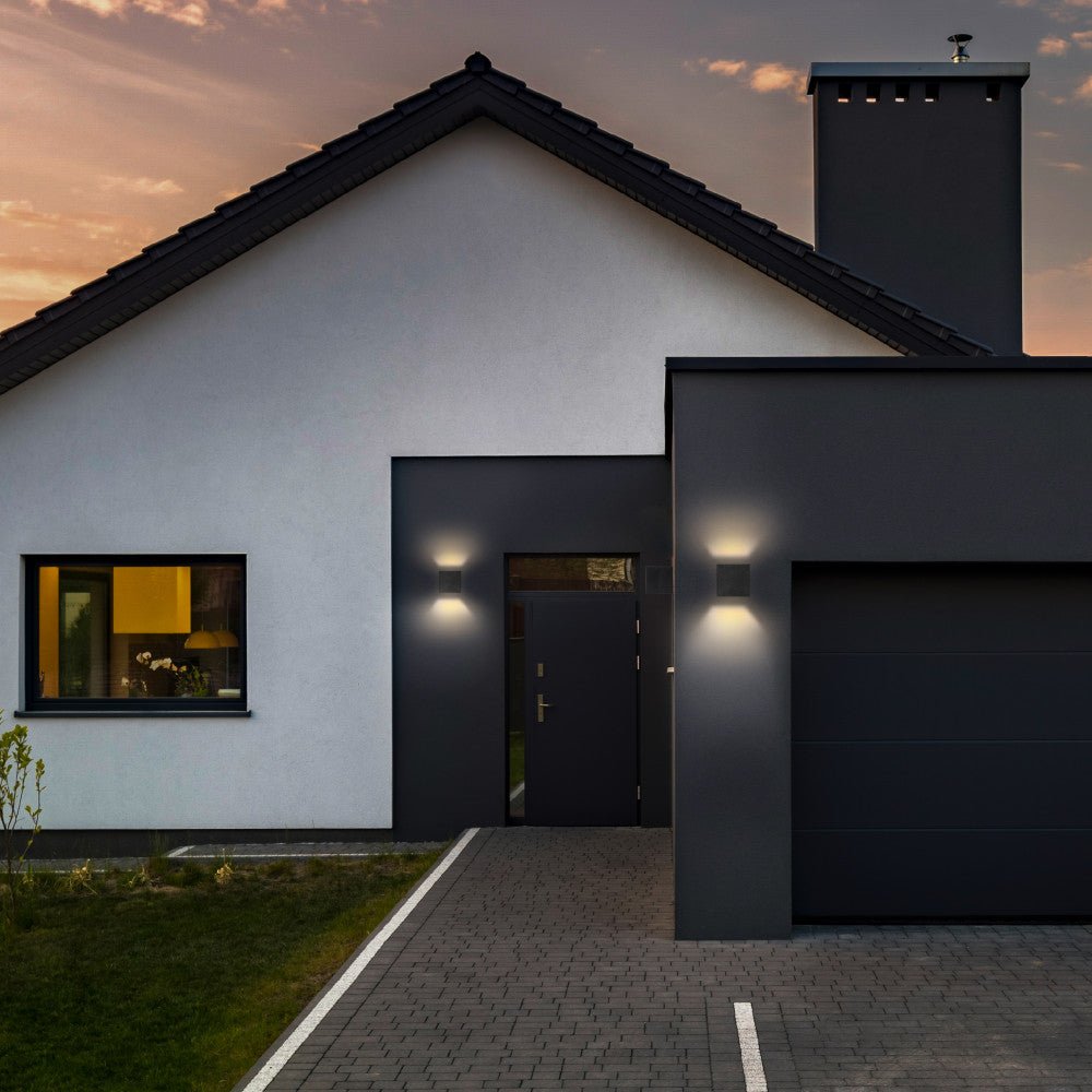 Lumo Qube Wandlamp Buitenlamp met Lichtbron - wandarmatuur - 380lm 1800K - Zwart - IP54 Wandlampen LED.nl