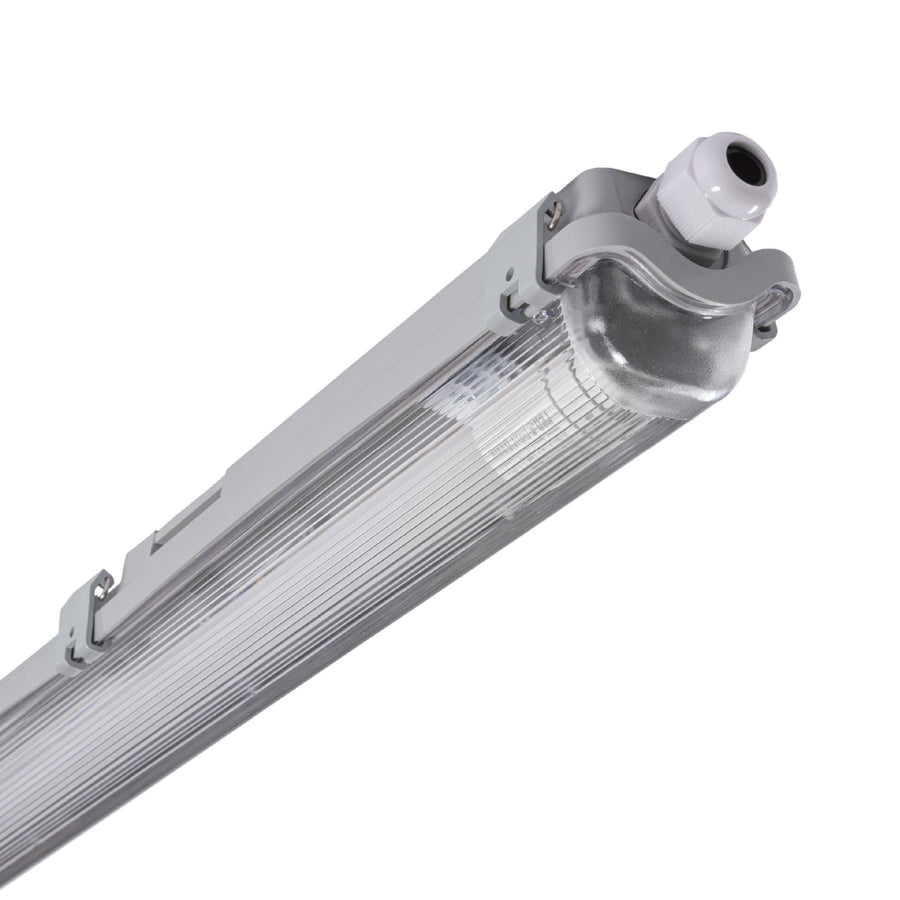 Proventa LED TL 8 Leuchten mit Lampen 150 cm - Kaltweißes Licht 6500 K - Wasserfest - Vorteilspackung - 8 Stück - LED.de