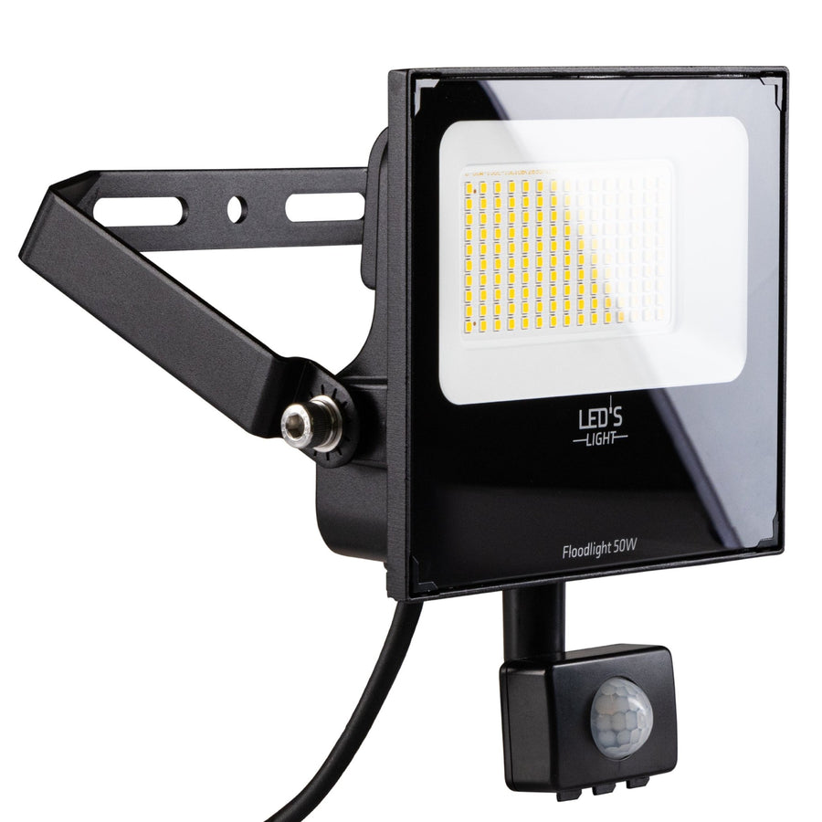 UltraFlood LED Schijnwerper 50W 4000K met Bewegingssensor en Daglichtsensor - Kantelbaar - 8000 Lumen - IP65 Schijnwerpers LED.nl