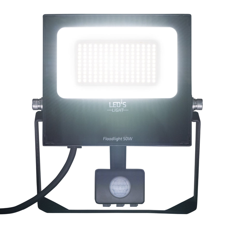 UltraFlood LED Schijnwerper 50W 4000K met Bewegingssensor en Daglichtsensor - Kantelbaar - 8000 Lumen - IP65 Schijnwerpers LED.nl