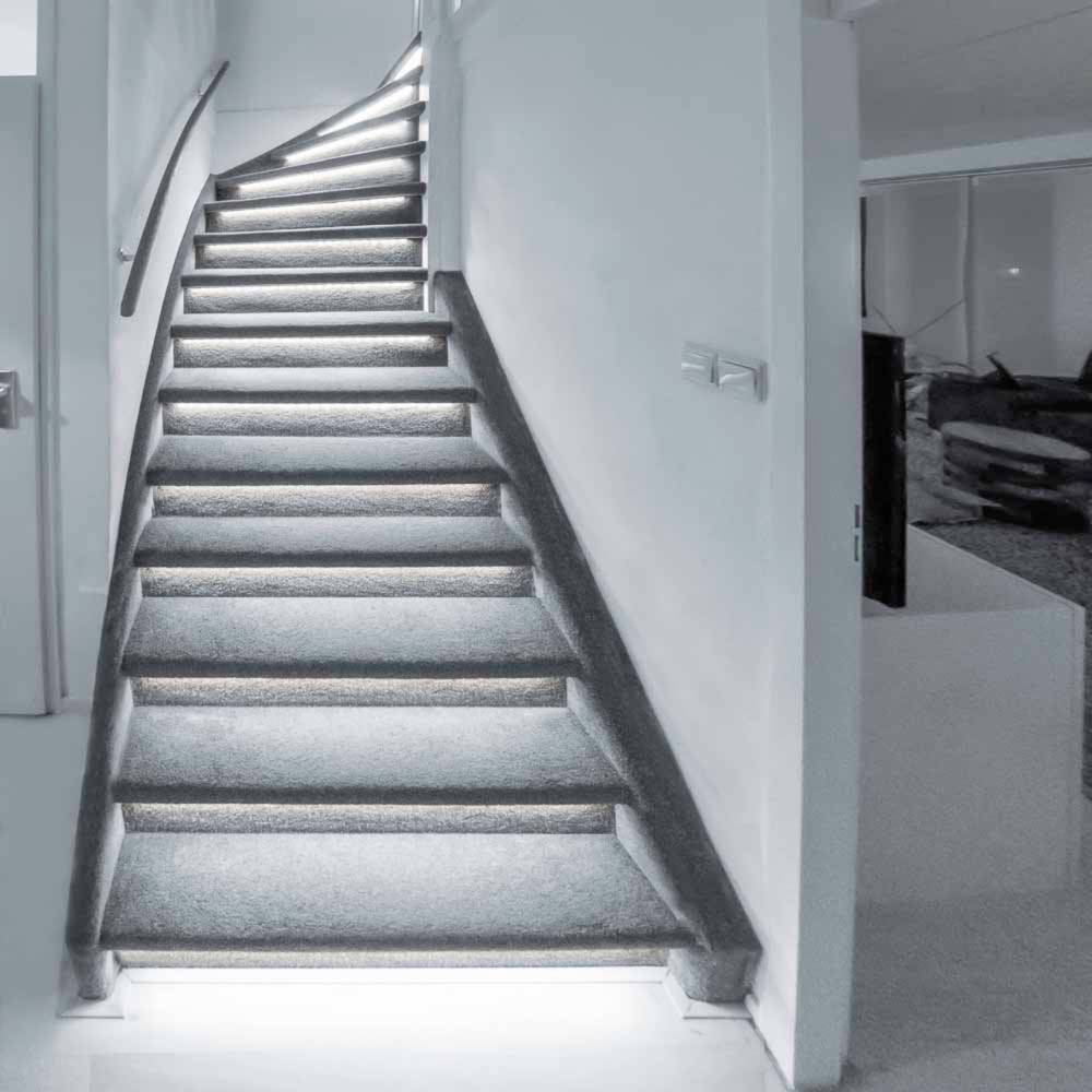 Complete LED Trapverlichting set - 15 treden x 80 cm - Lengte aanpasbaar - Koud wit licht - LED.nl