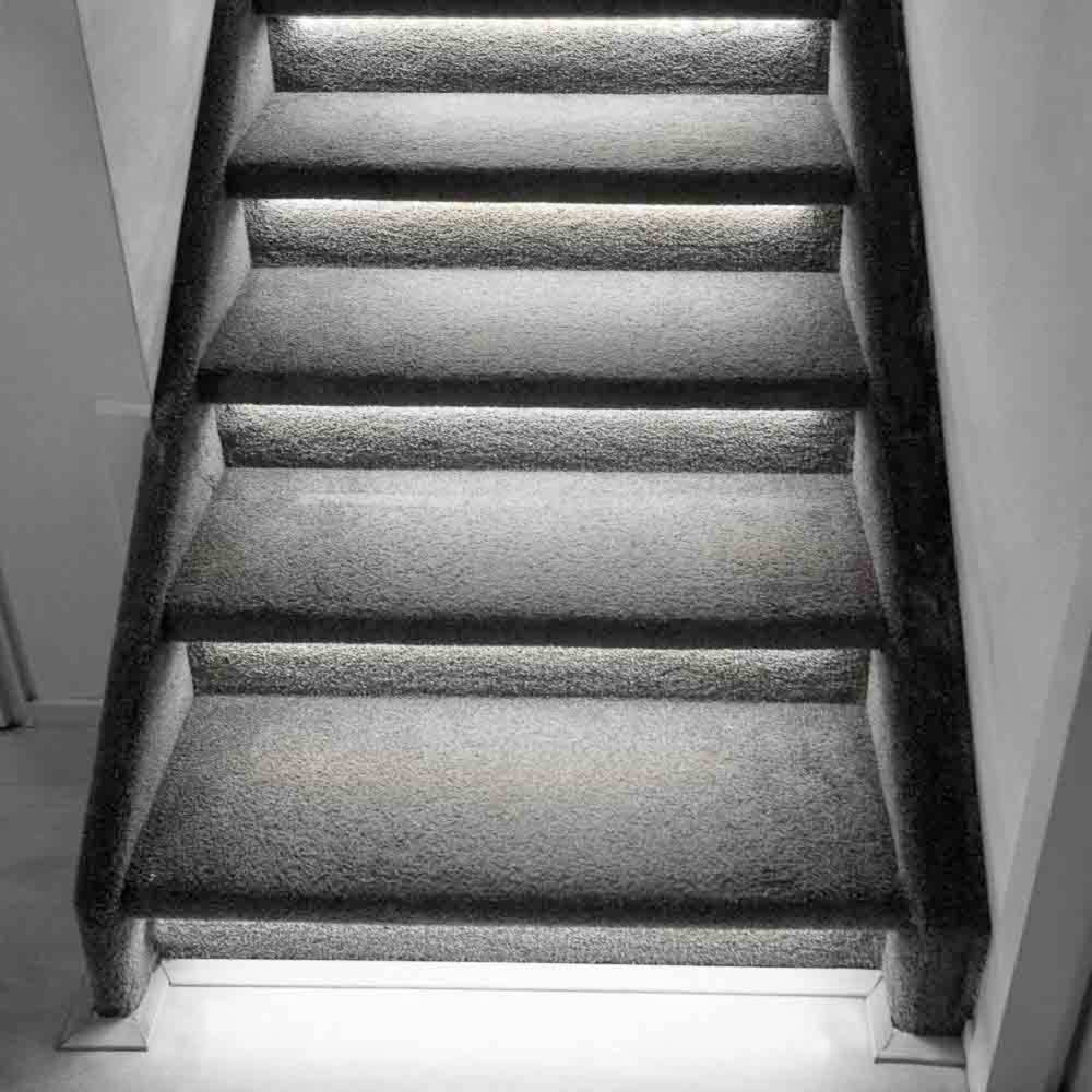 Complete LED Trapverlichting set - 15 treden x 80 cm - Lengte aanpasbaar - Koud wit licht - LED.nl