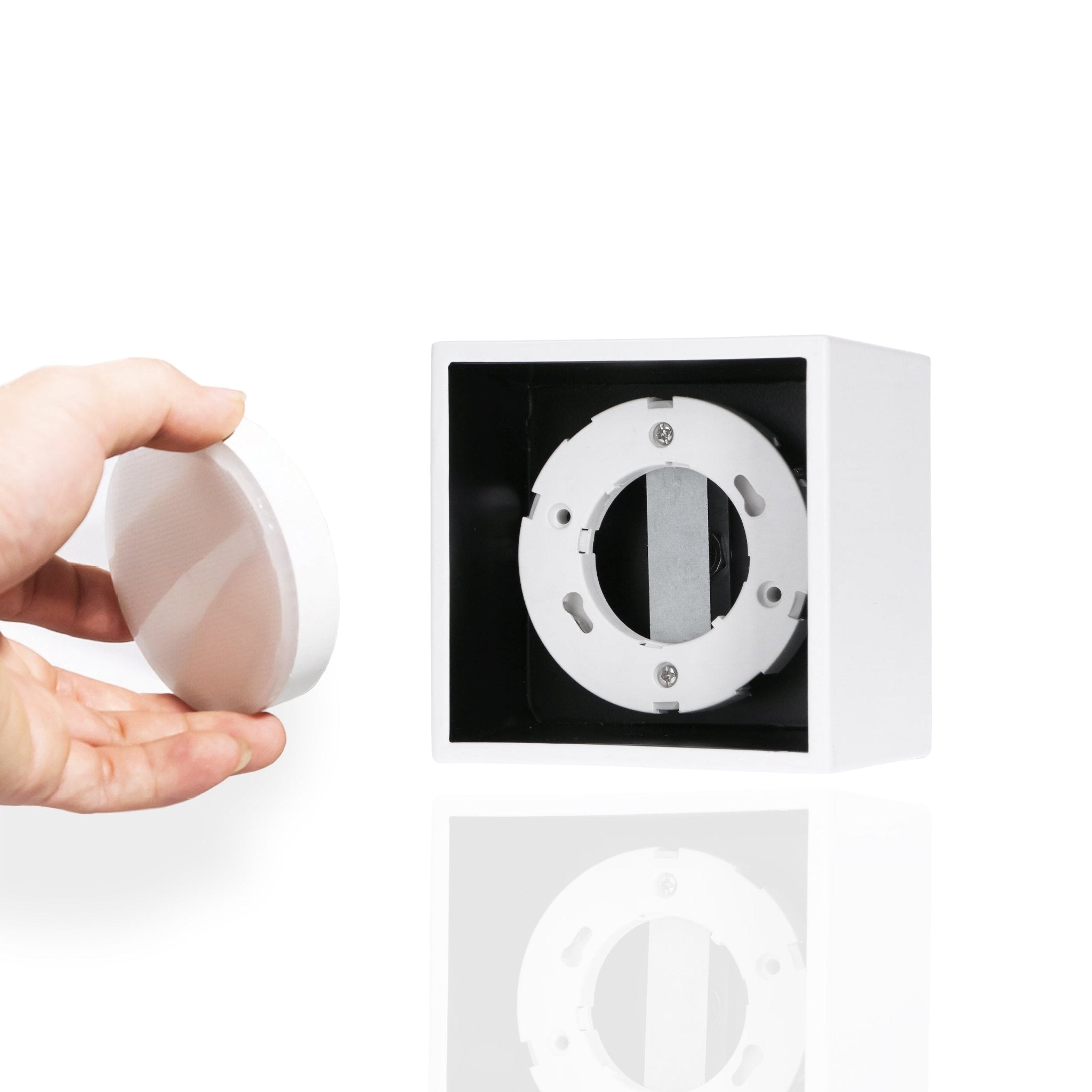 Cube Plafondlamp met 1 lichtpunt - Draaibaar licht -  Staal - 10 x 8 cm - Wit - LED.nl