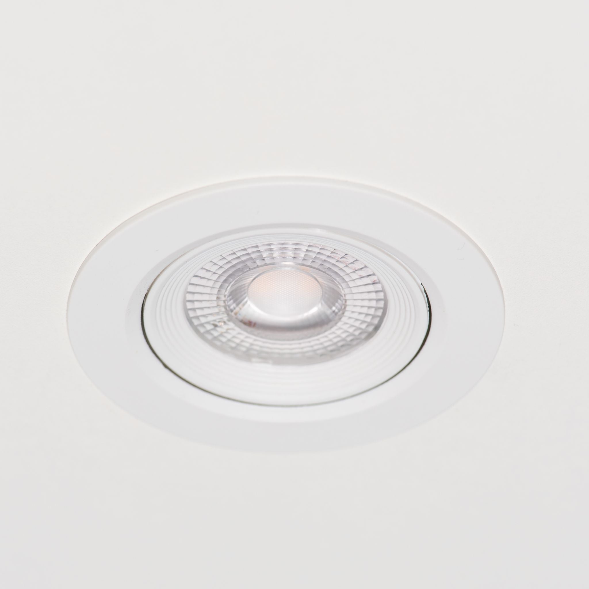 DimPro LED Inbouwspots wit - Ø68mm - Kantelbaar - Dimbaar - Warm wit - 3-Pack - LED.nl