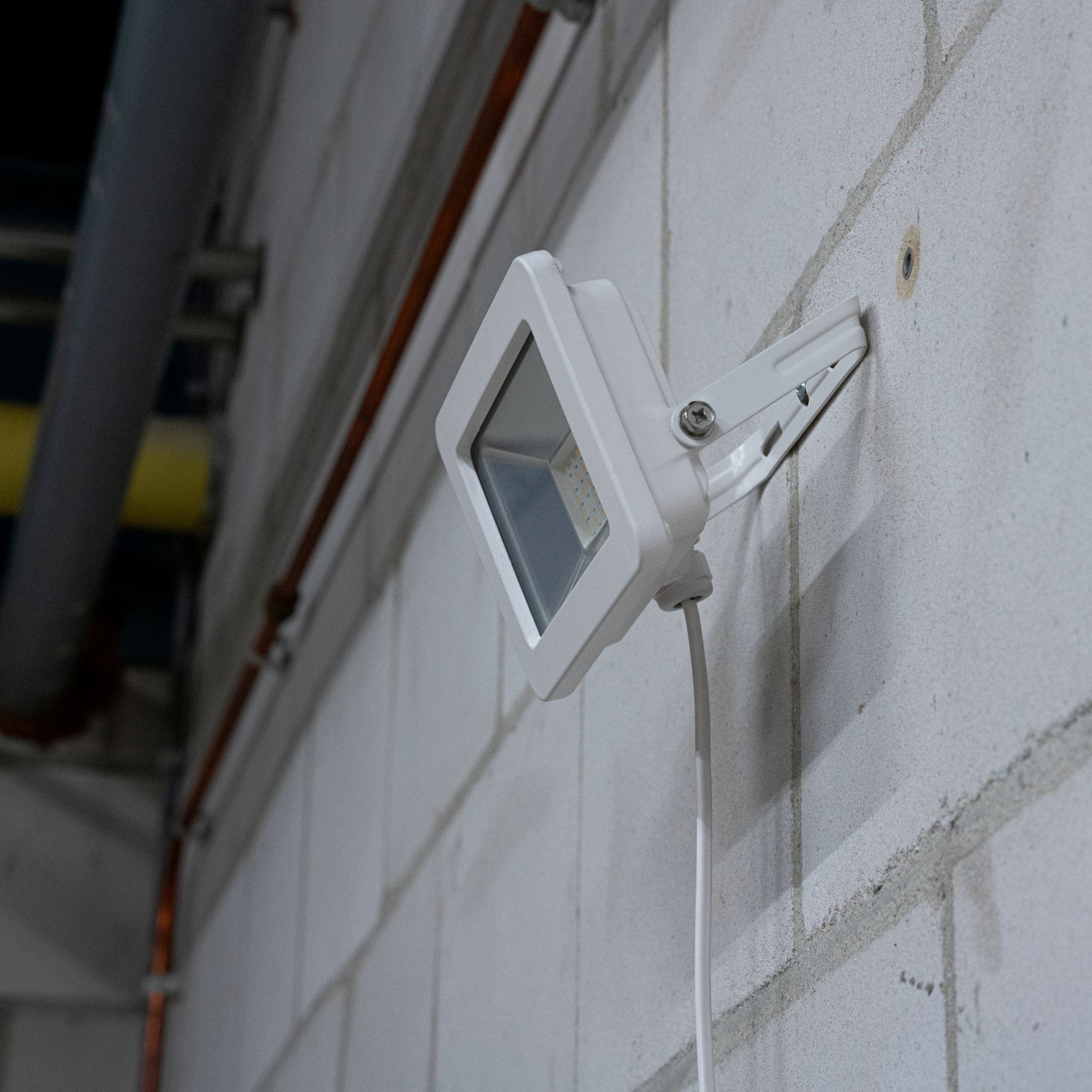 FastFix LED Schijnwerper 30W - IP44 - voor binnen en buiten - 3300 lm - Wit - LED.nl