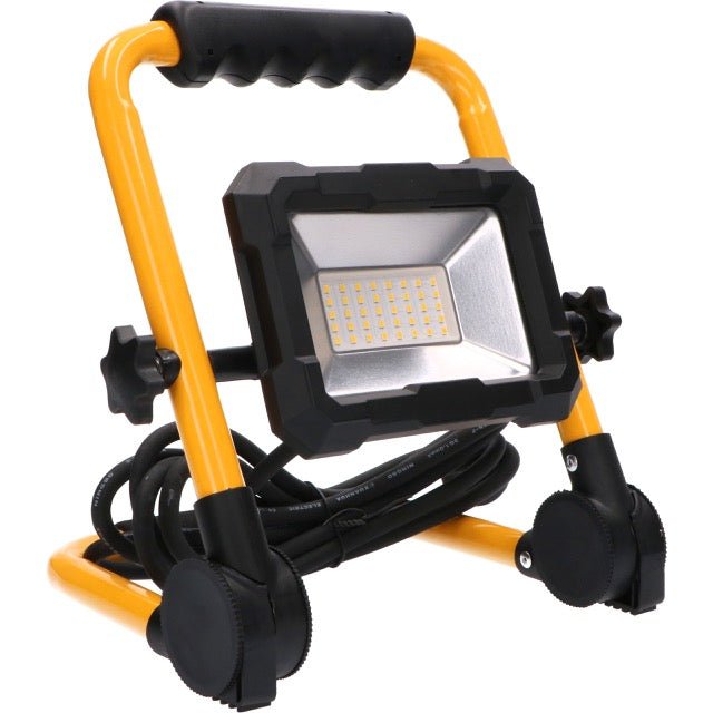 LED-Arbeitsleuchte 3300 – faltbar und neigbar – 3 Meter Kabel – IP65 – 30 W - LED.de