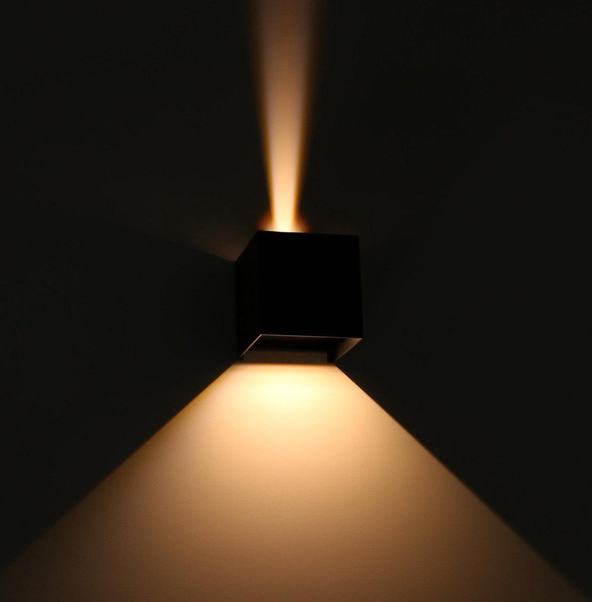 Kubus LED Wandlamp buiten - 2 lichts - Dimbaar warm wit licht - IP65 Waterdicht - Wit - LED.nl
