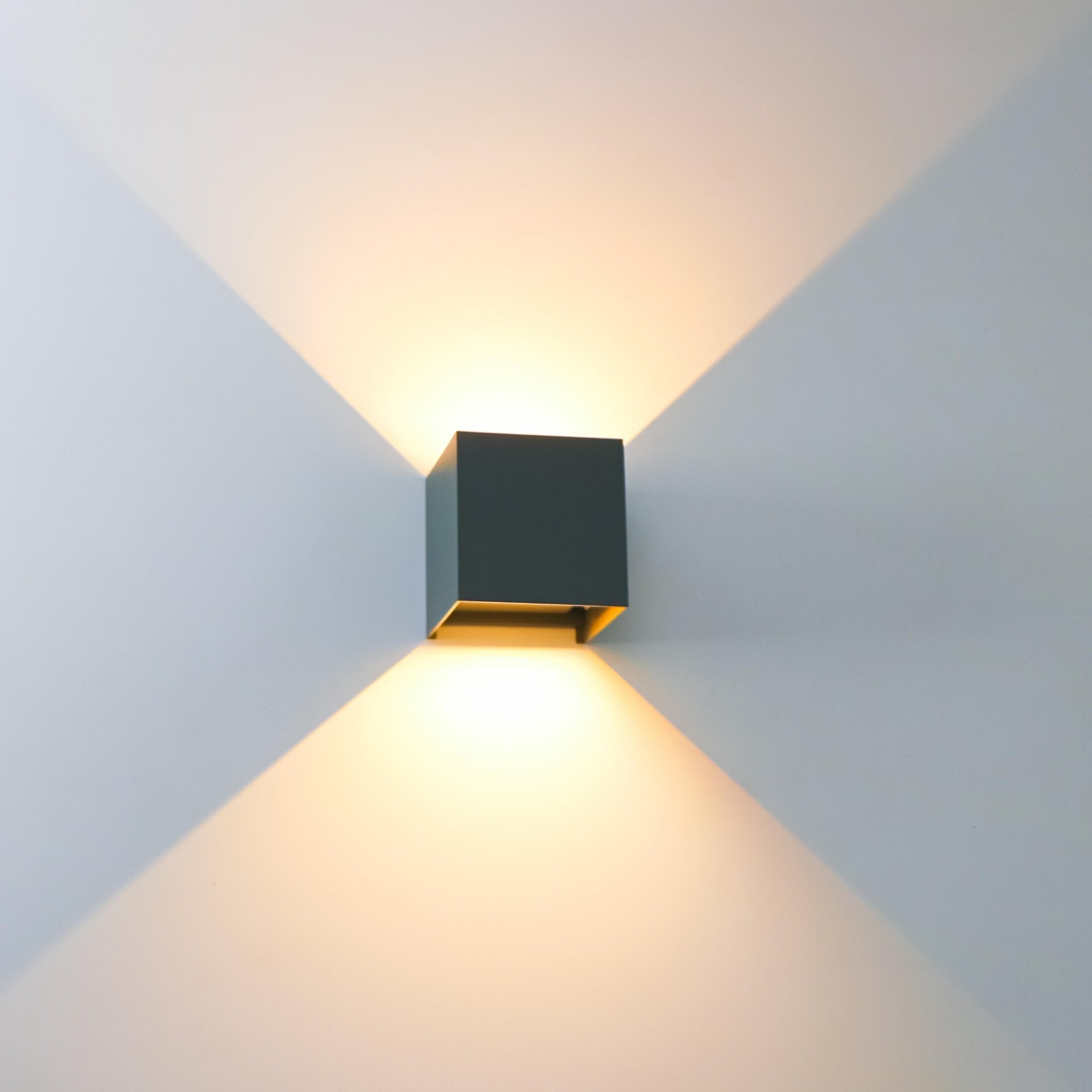 Kubus LED Wandlamp buiten - 2 lichts - IP65 Waterdicht - Warm wit licht - Antraciet - LED.nl