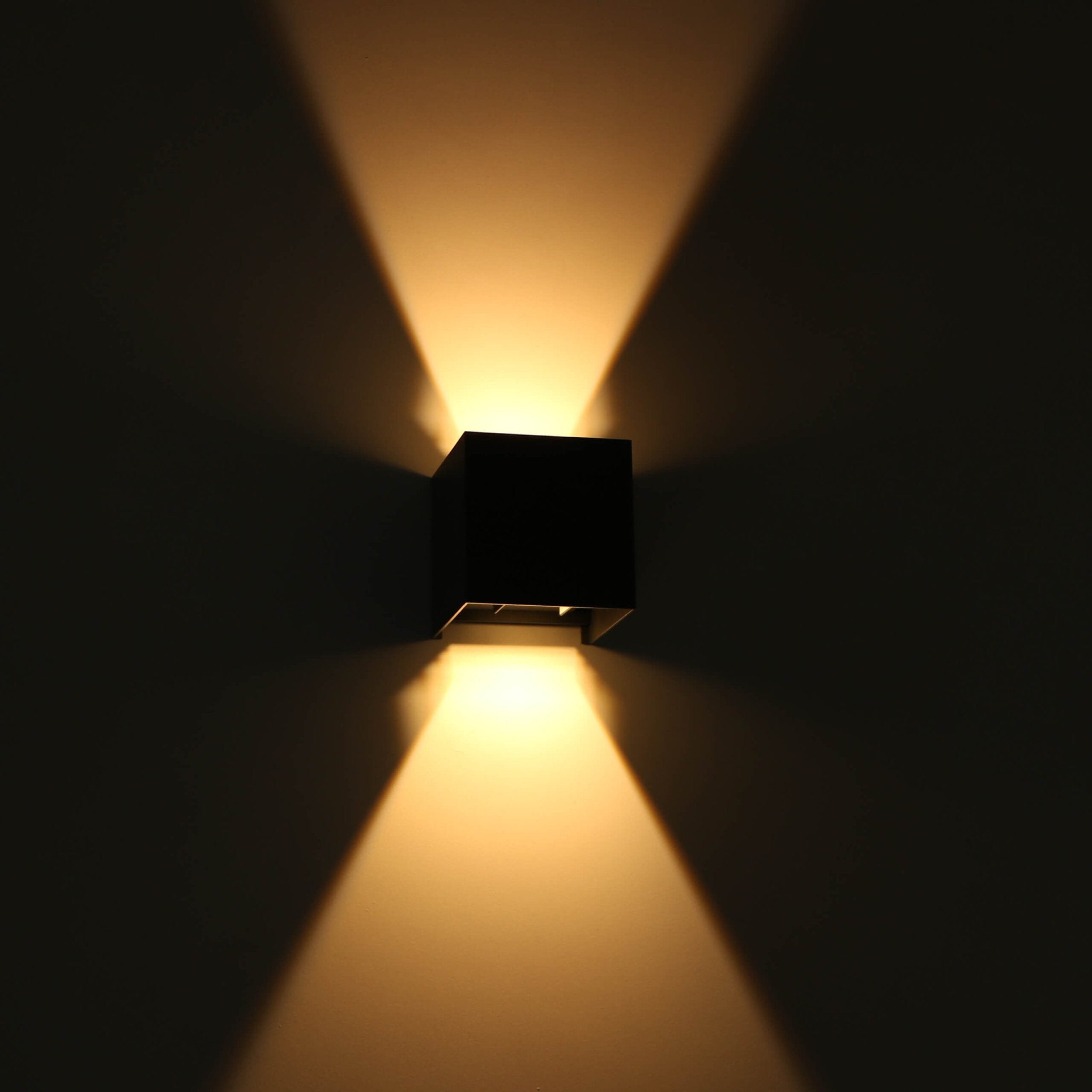 Kubus LED Wandlamp buiten - 2 lichts - IP65 Waterdicht - Warm wit licht - Antraciet - LED.nl