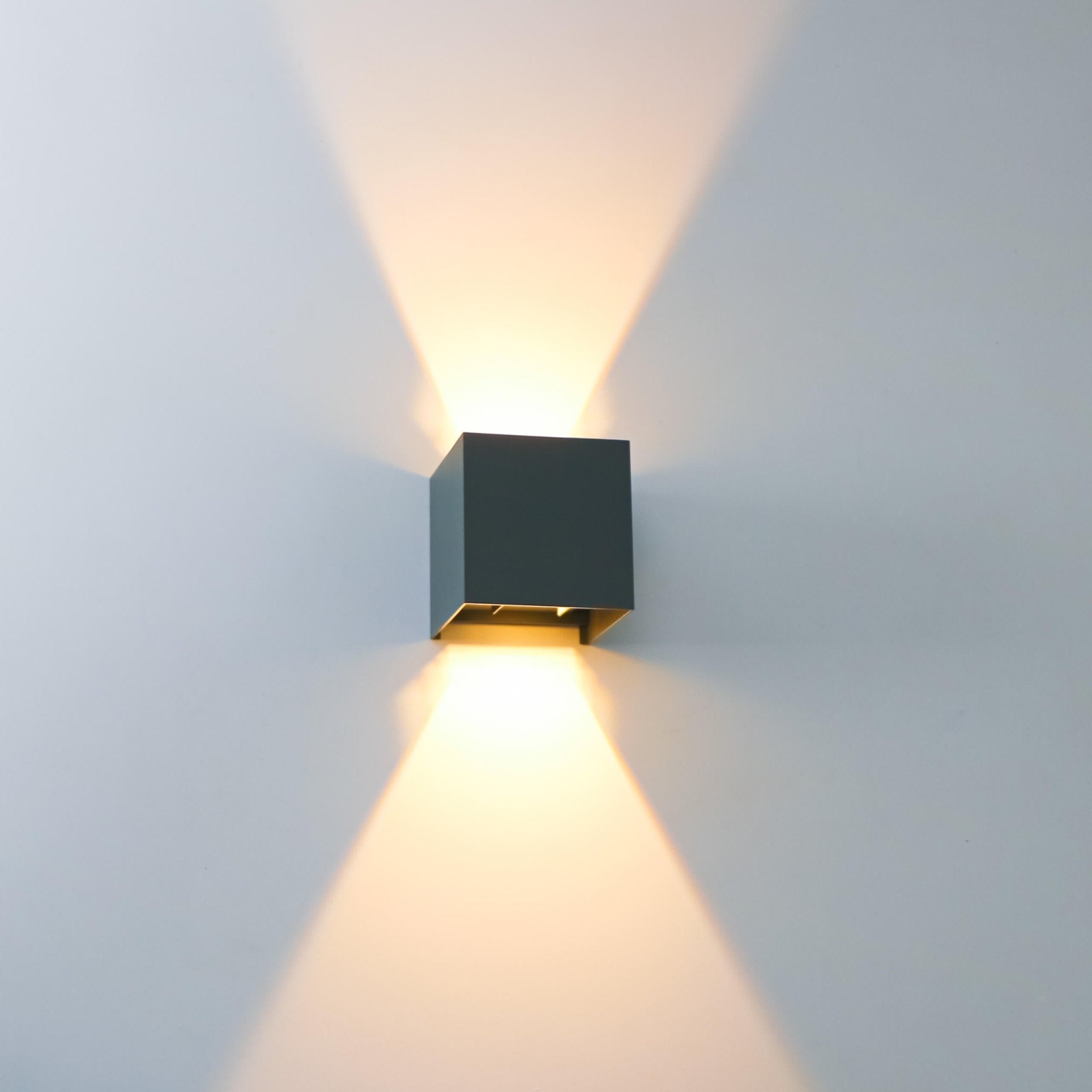 Kubus LED Wandlamp buiten - 2 lichts - IP65 Waterdicht - Warm wit licht - Antraciet - LED.nl