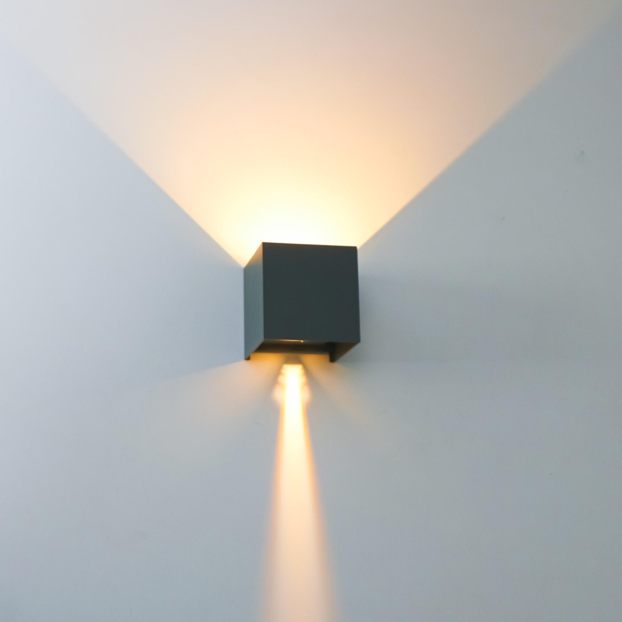 Kubus LED Wandlamp buiten - 2 lichts - IP65 Waterdicht - Warm wit licht - Antraciet - LED.nl