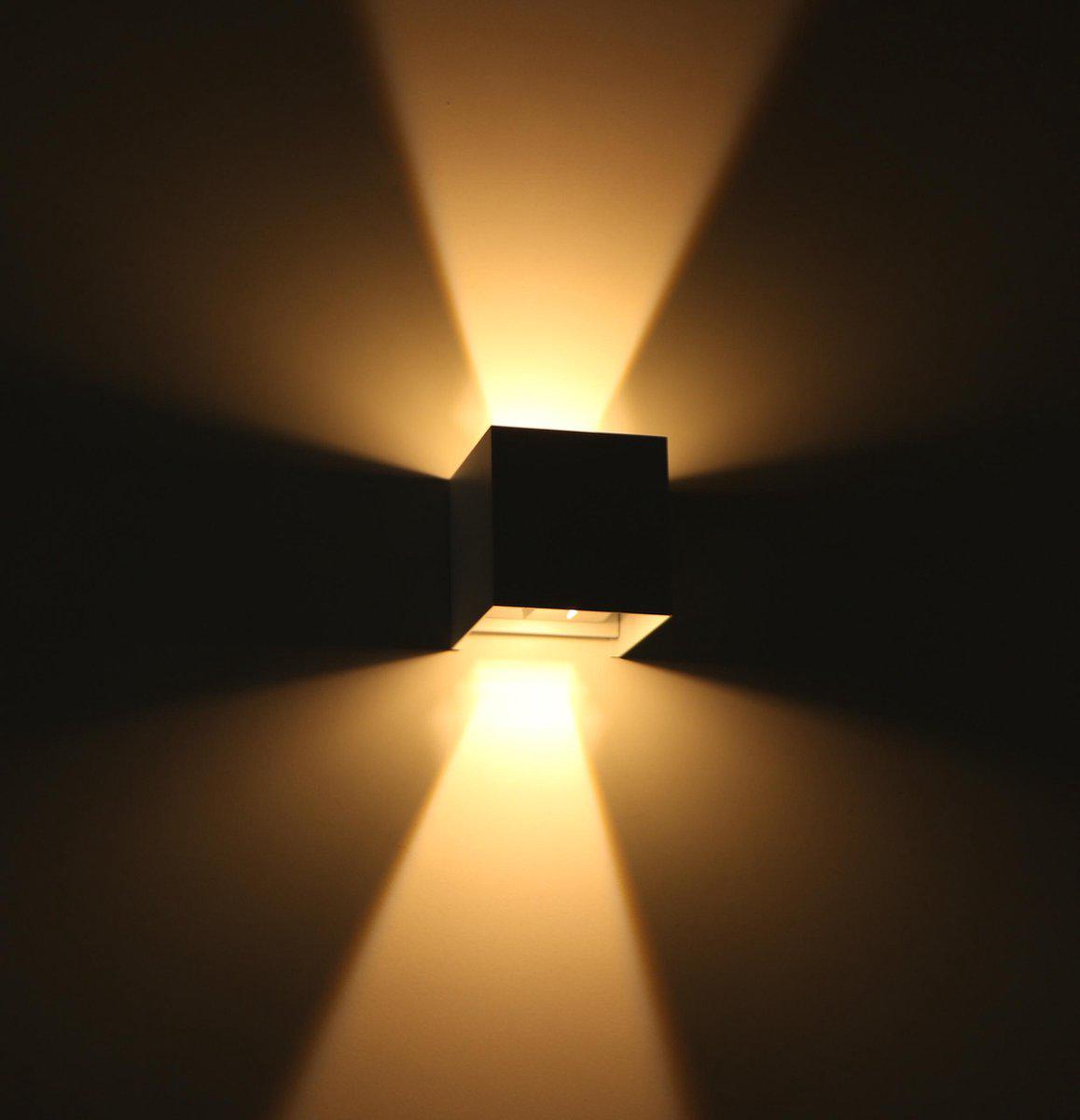 Kubus LED Wandlamp buiten - 2 lichts - IP65 Waterdicht - Warm wit licht - Wit - LED.nl
