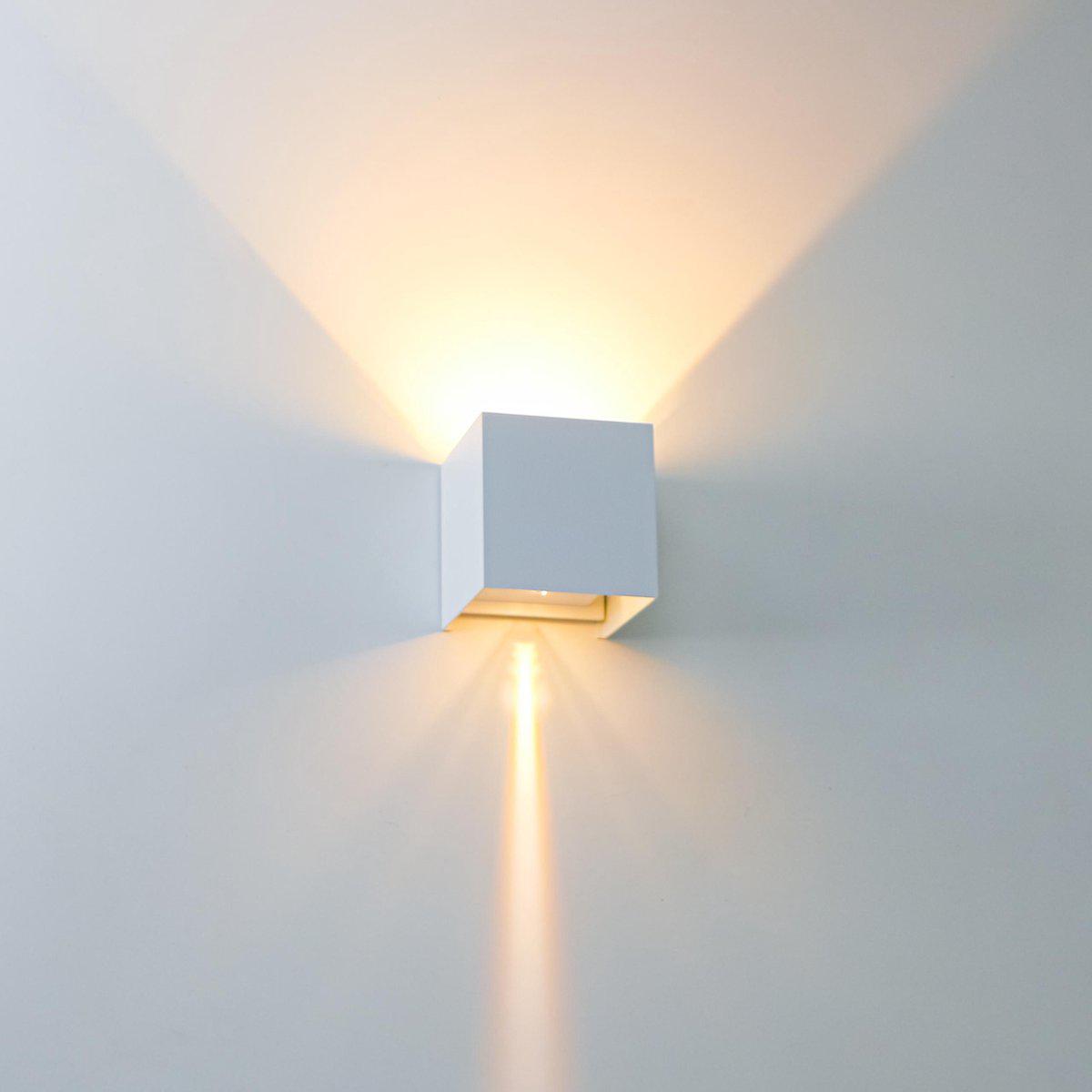 Kubus LED Wandlamp buiten - 2 lichts - IP65 Waterdicht - Warm wit licht - Wit - LED.nl