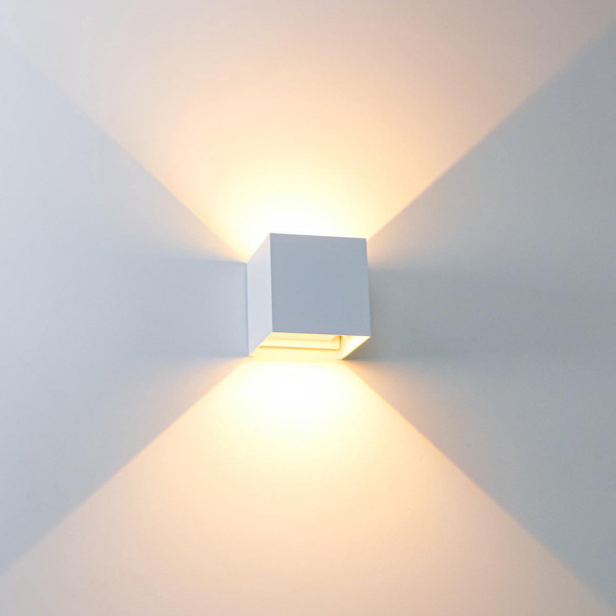 Kubus LED Wandlamp buiten - 2 lichts - IP65 Waterdicht - Warm wit licht - Wit - LED.nl