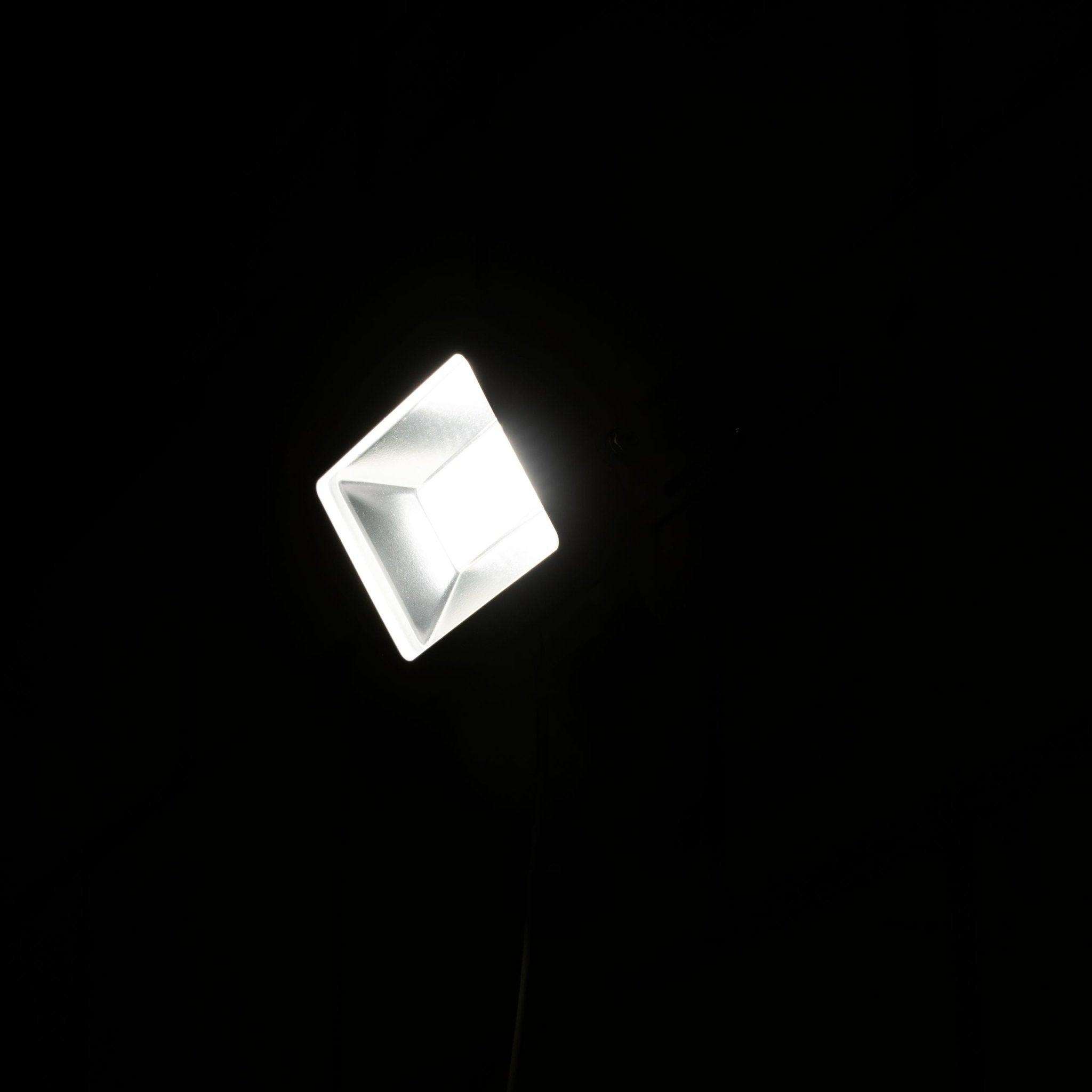 LED Schijnwerper met bewegingssensor 30W - IP44 - binnen en buiten - 3300 lm - Wit - LED.nl