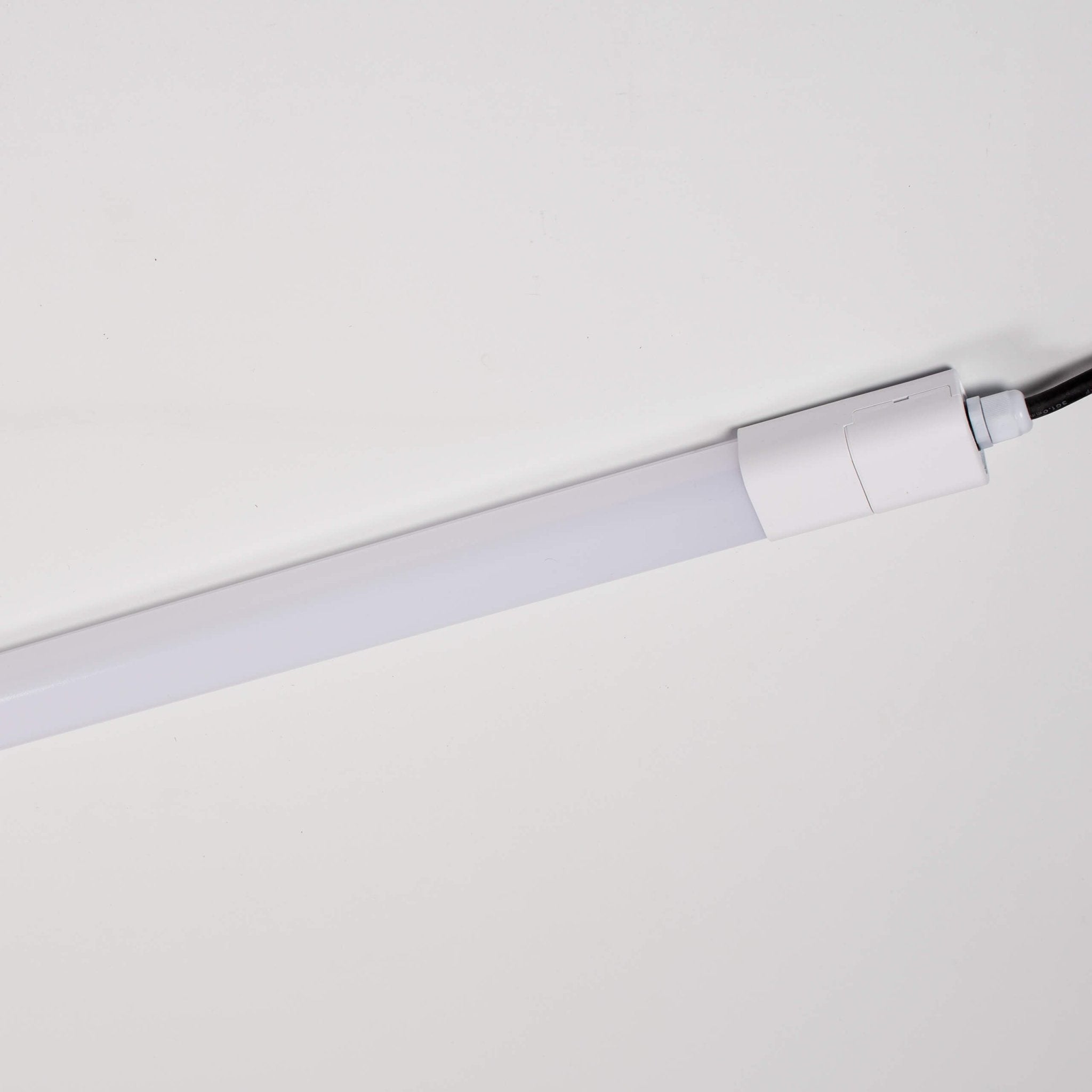 LED TL armatuur 60 cm – 1725 lumen – IP65 waterdicht – Voor binnen en buiten - LED.nl