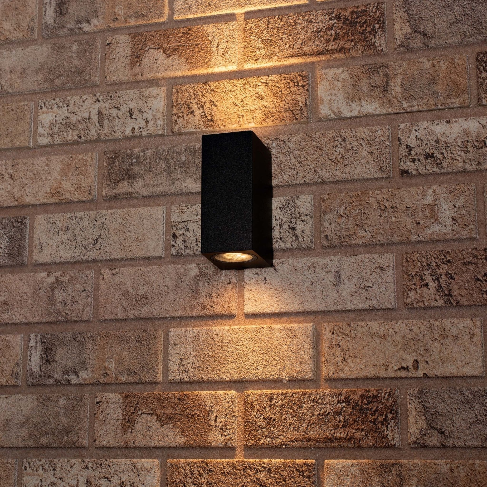 LED Wandlamp buiten met GU10 fitting - Milaan - Rechthoek - IP44 - Zwart - LED.nl