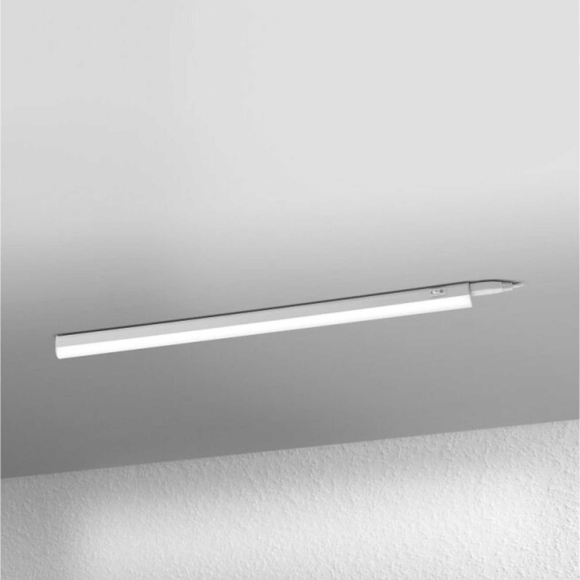LEDVance LED Onderbouwverlichting 60 cm - Complete set incl. voeding en koppelstuk - 900 lumen - LED.nl