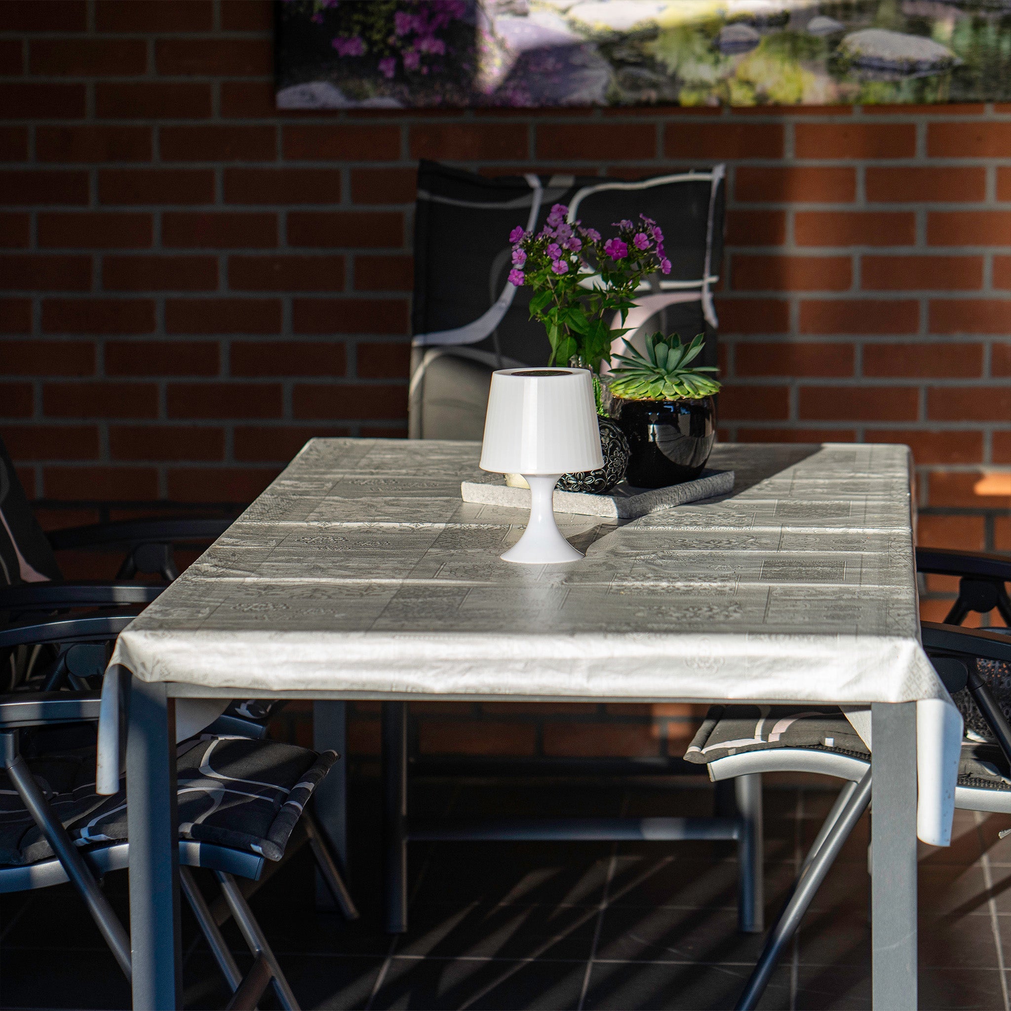 Moderne LED Tafellamp op zonne-energie - Fat White - Draadloos met sensor - 23 cm - LED.nl