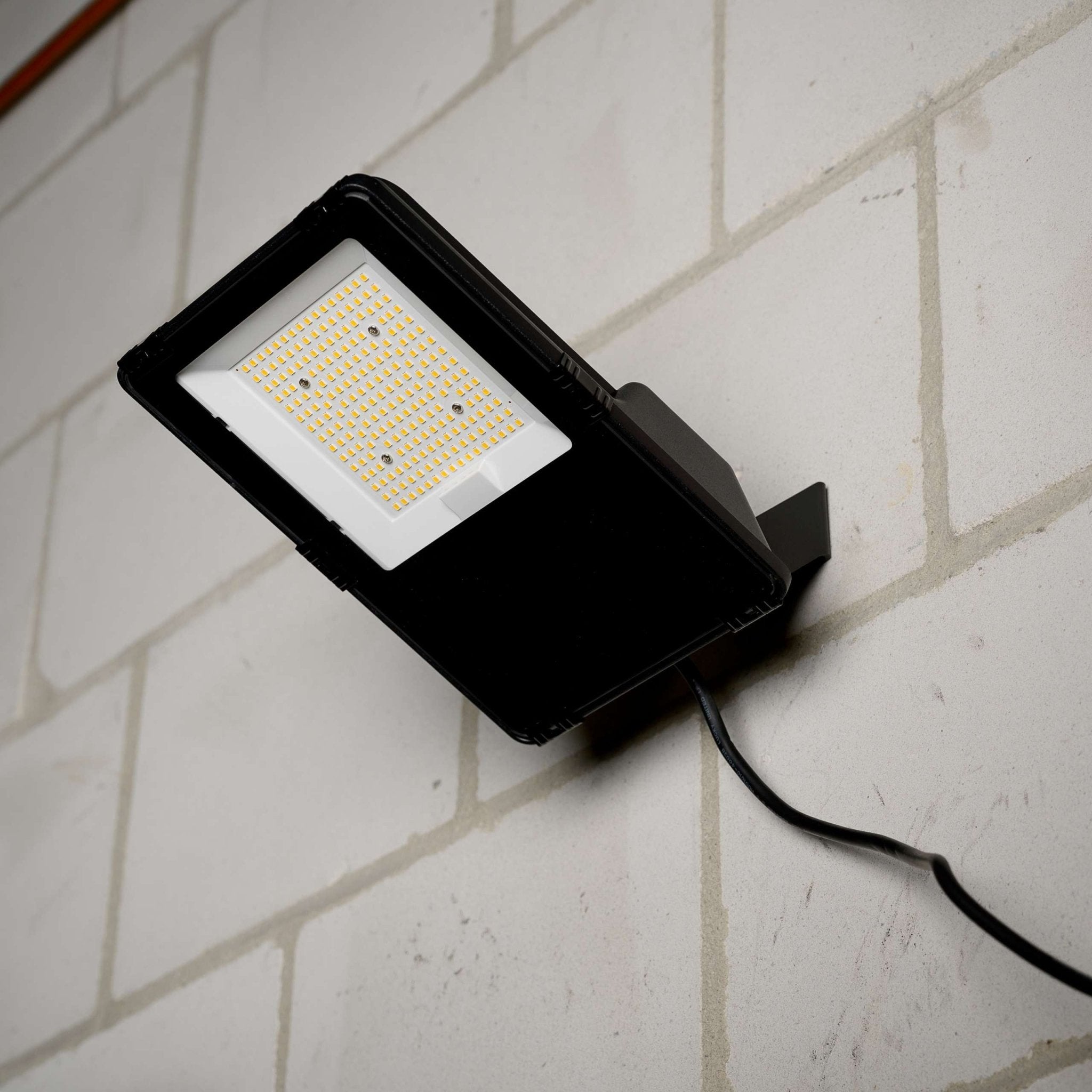 PremiumPro LED Floodlight 50W - Levensduur van 20 jaar - IP66 Waterdicht - 7750 lm - LED.nl