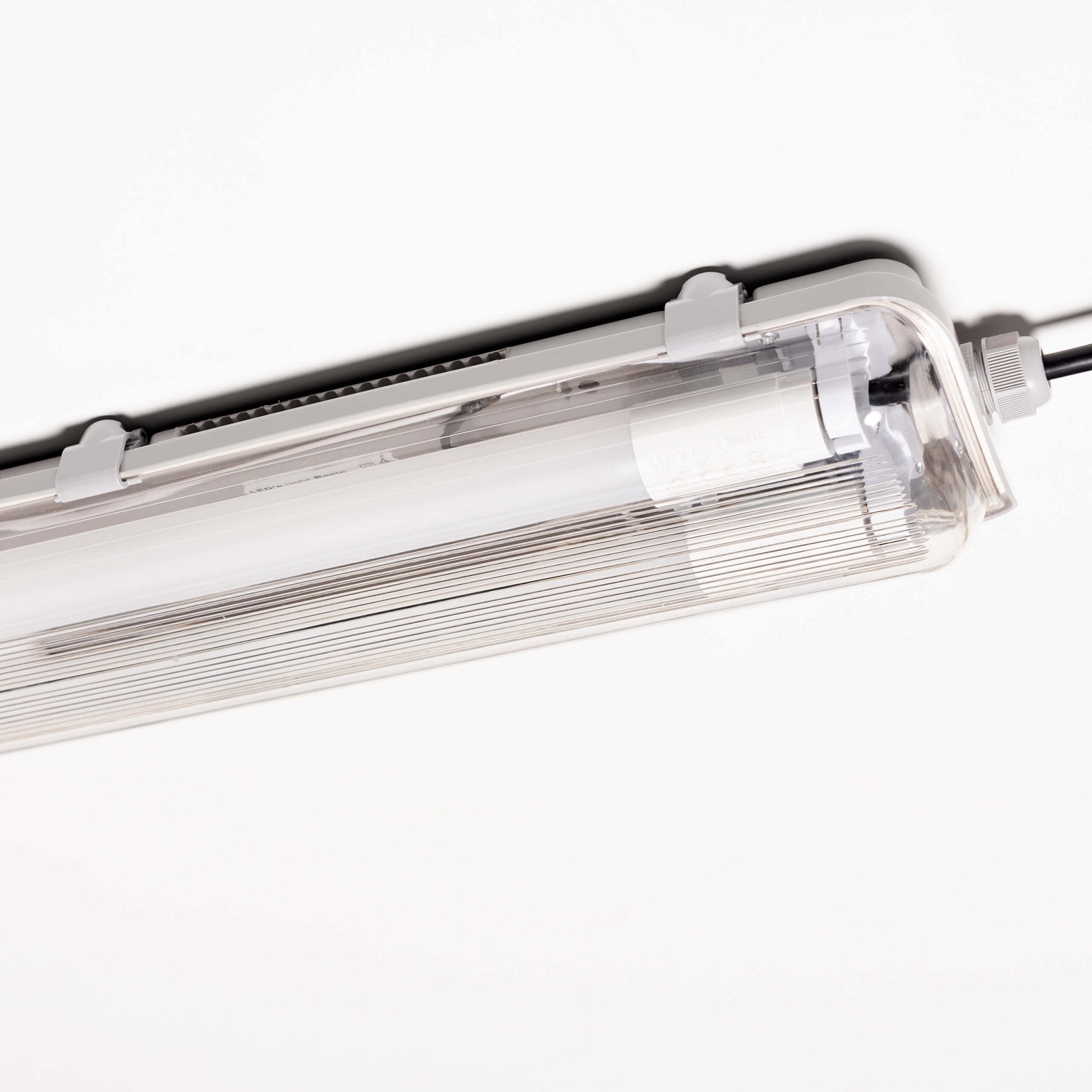 Proventa dubbele LED TL verlichting 60 cm – Incl. 2 LED TL buizen – IP65 waterdicht – 2160 lumen - LED.nl