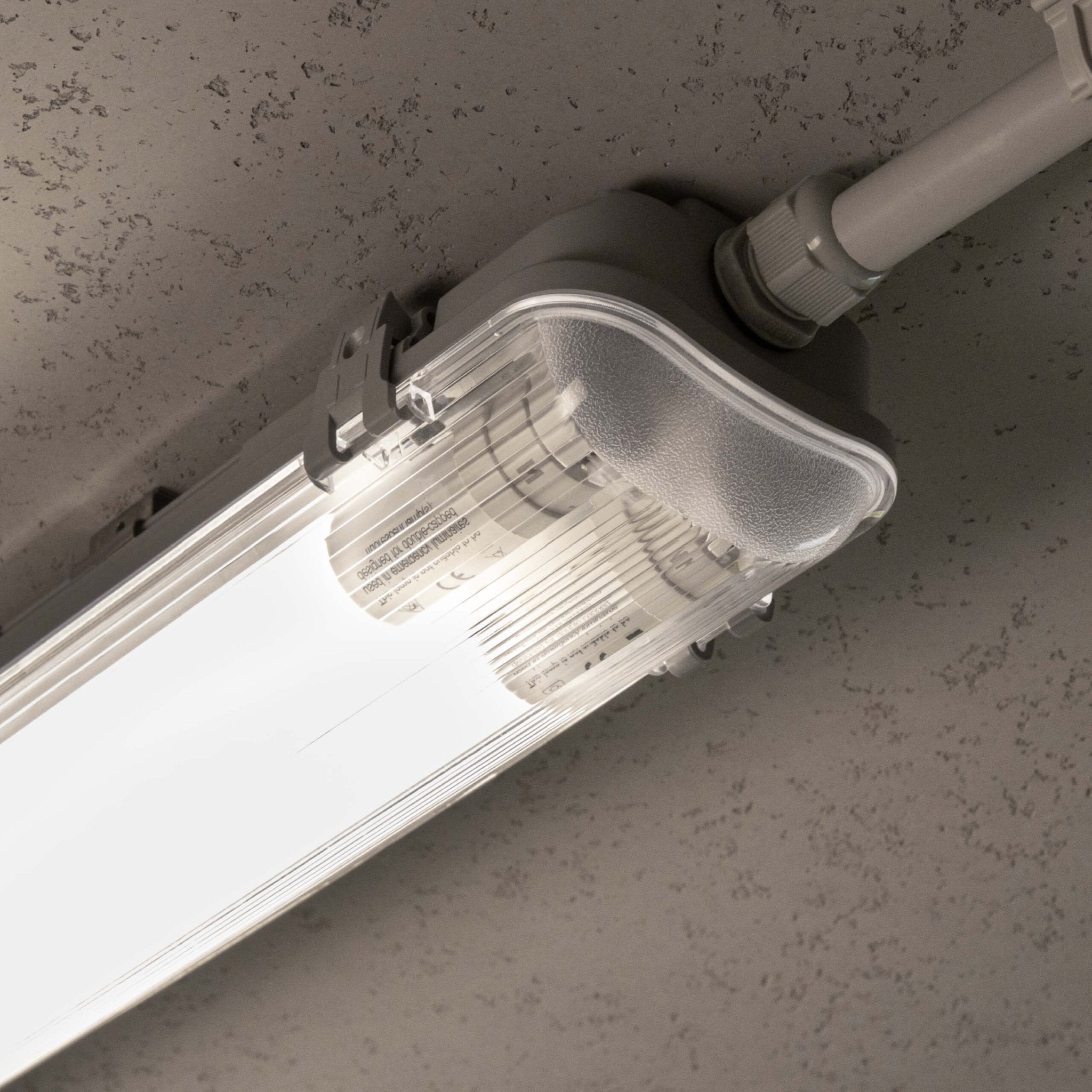 Proventa FastFix LED TL armatuur dubbel 60 cm met 2 LED buizen - IP65 - 1800 lm - LED.nl