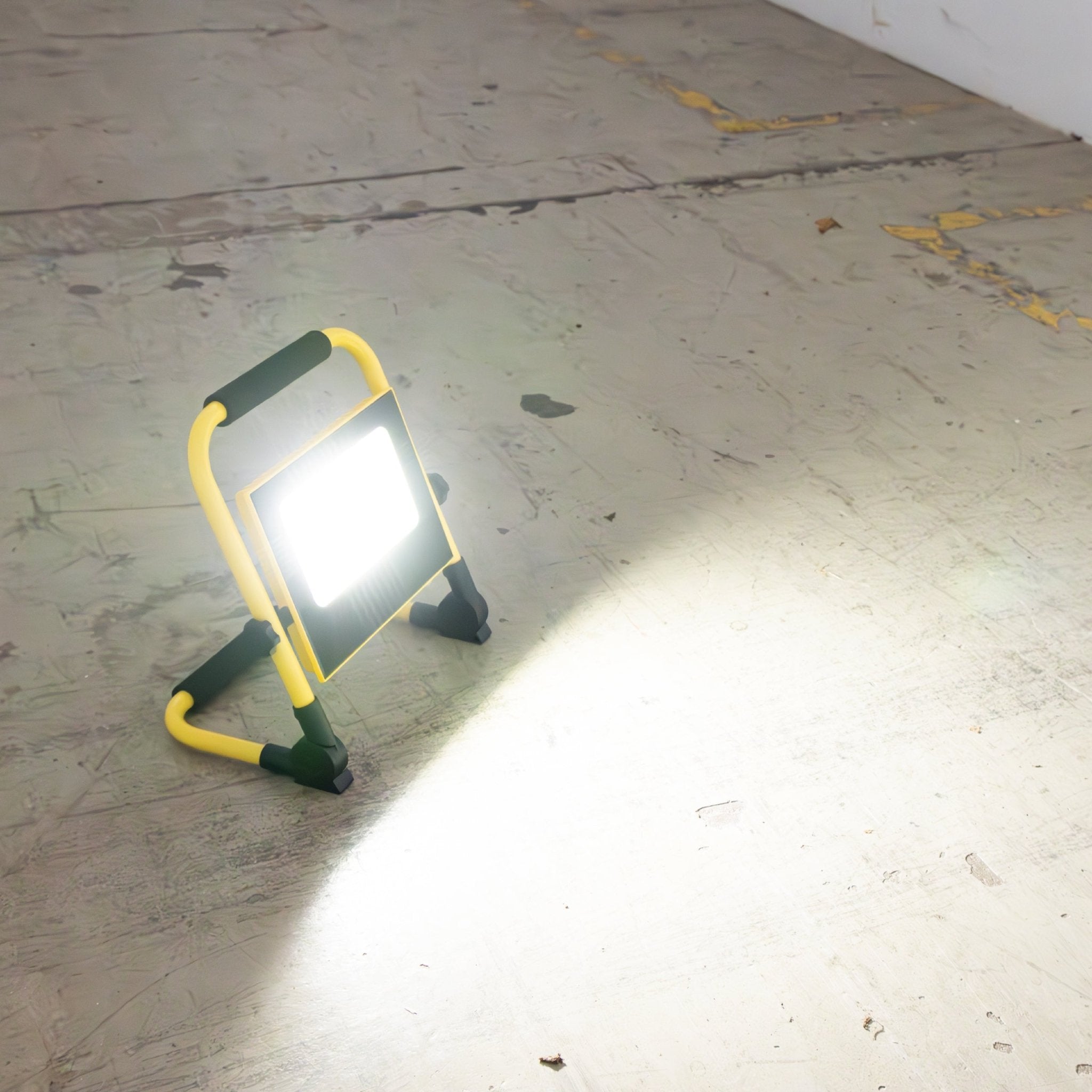 ProWork LED Bouwlamp - Inklapbaar & Draaibaar - Stof- en waterbestendig - 1400 lm - LED.nl