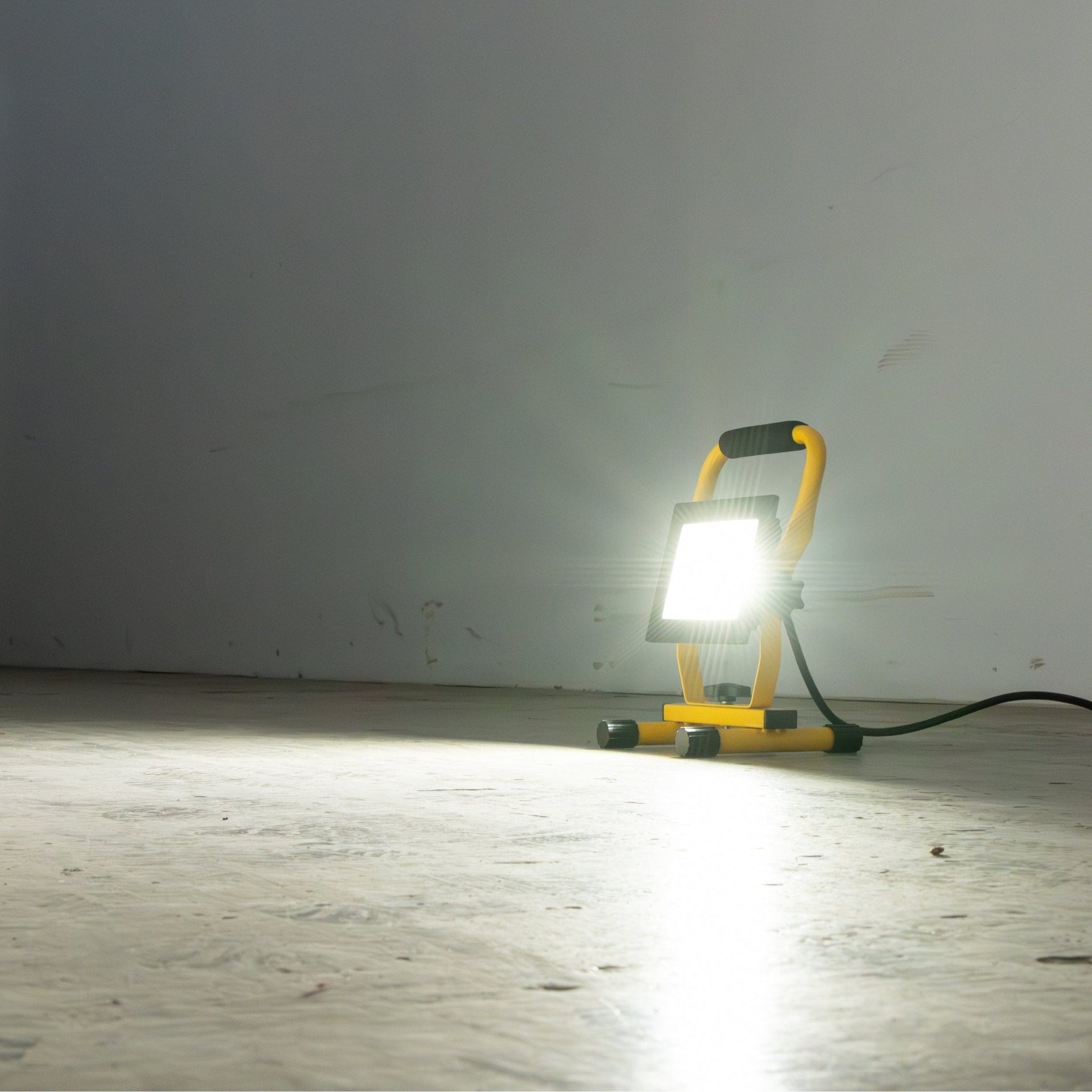 ProWork LED Bouwlamp - Inklapbaar & Draaibaar - Stof- en waterbestendig - 2550 lm - LED.nl