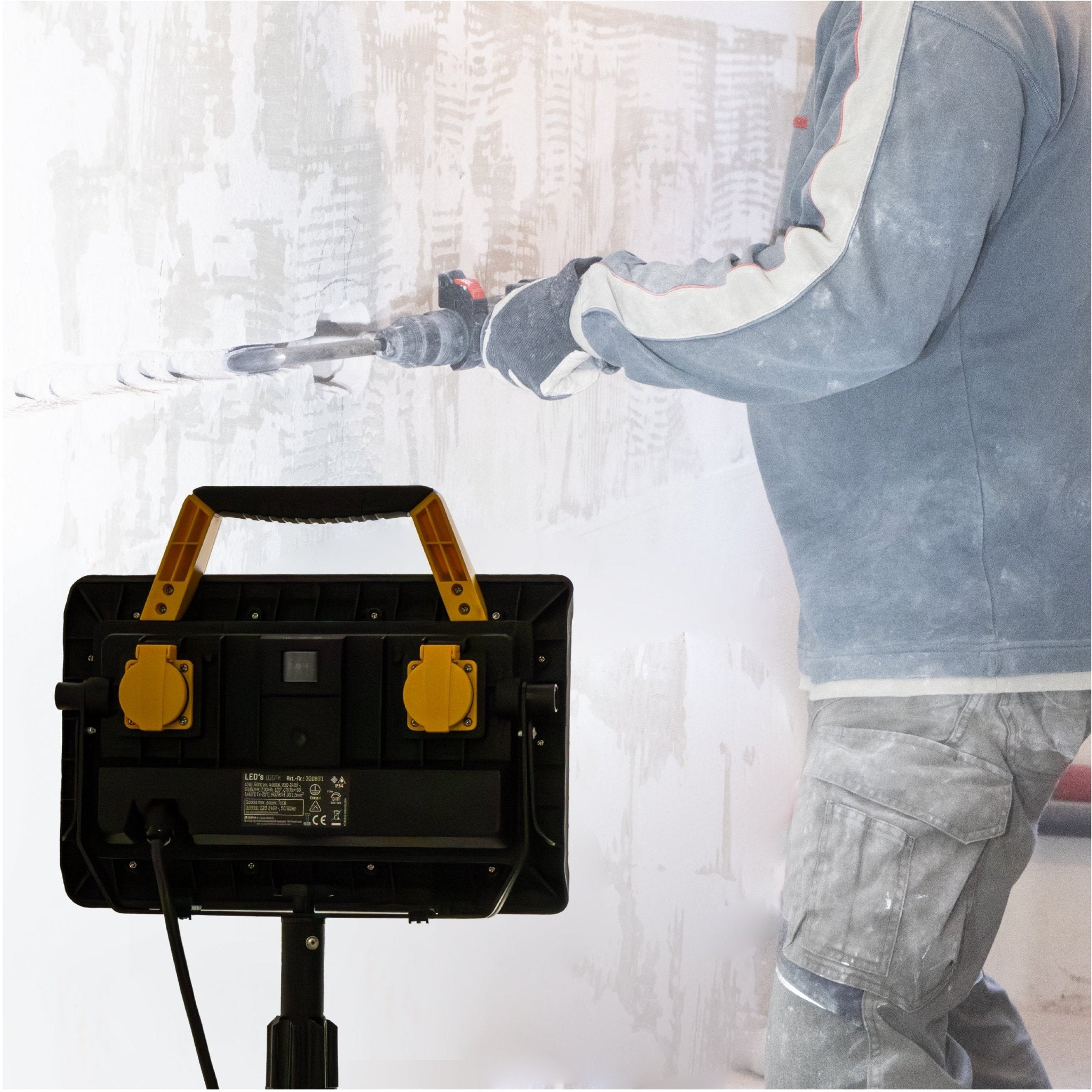 ProWork LED Bouwlamp met  2 extra stopcontacten -  5 meter snoer - IP54 - 5000 lm - LED.nl