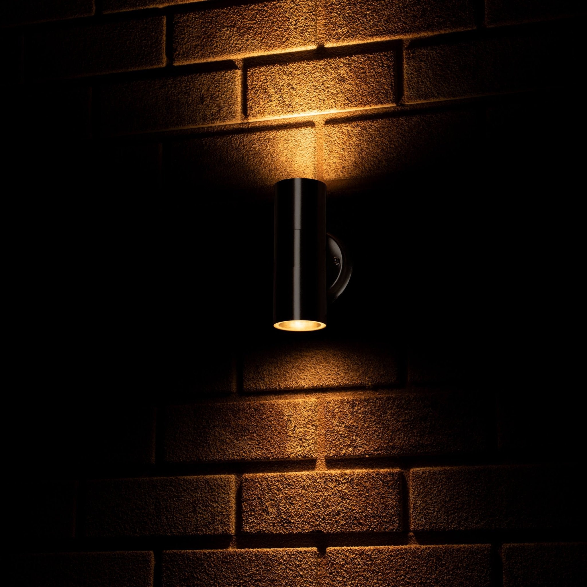 RVS LED Muurlamp buiten - Spot met 2 x GU10 fitting - Monza - IP44 - Zilver - LED.nl