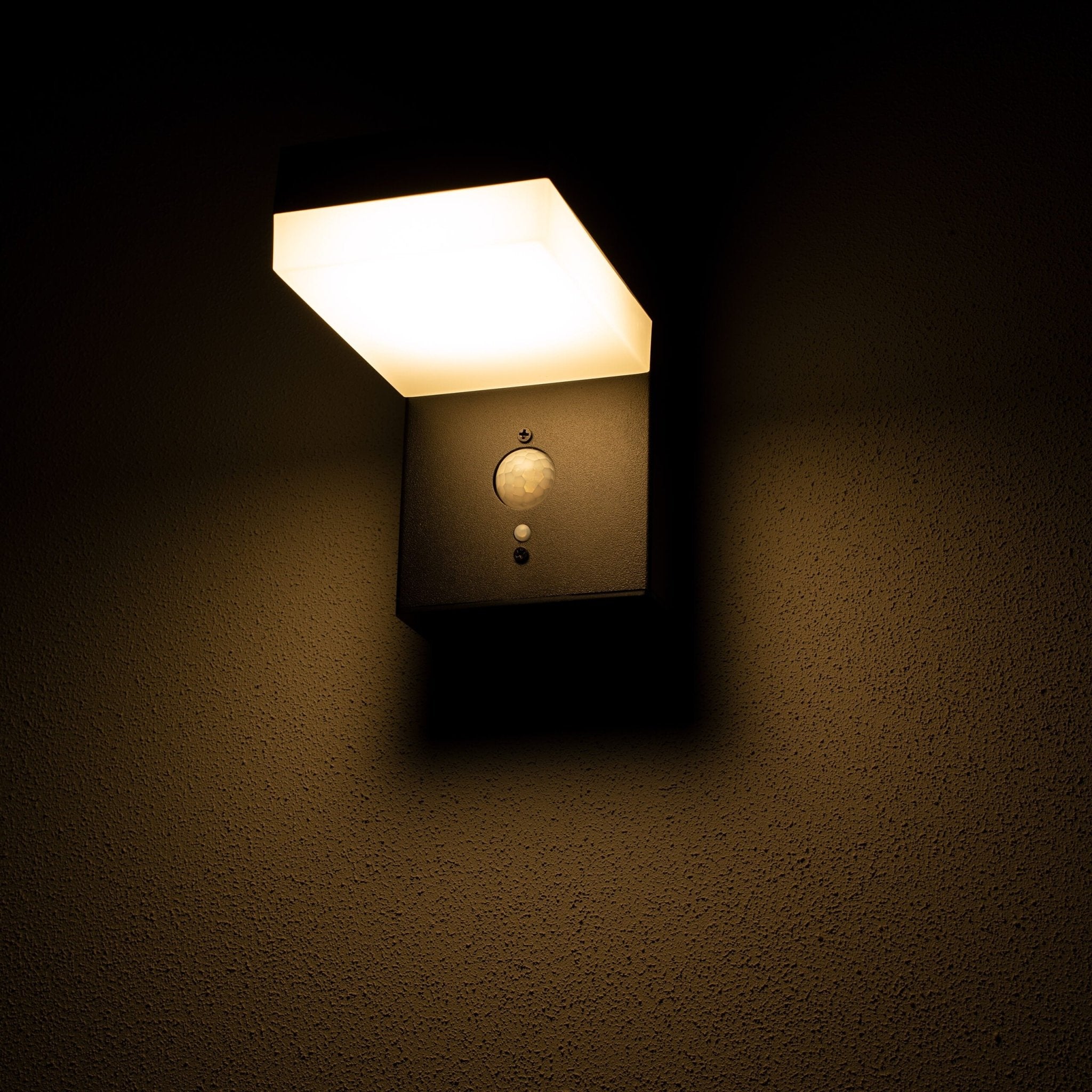 RVS Solar LED Buitenlamp met bewegingssensor - Draadloos - Vierkant - 3 standen - Zwart - LED.nl