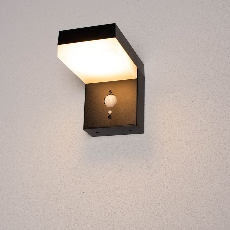 LED's Light RVS Solar LED Muurlamp met Bewegingssensor - Draadloos - Vierkant - 3 standen - Zwart Buitenlampen LED.nl