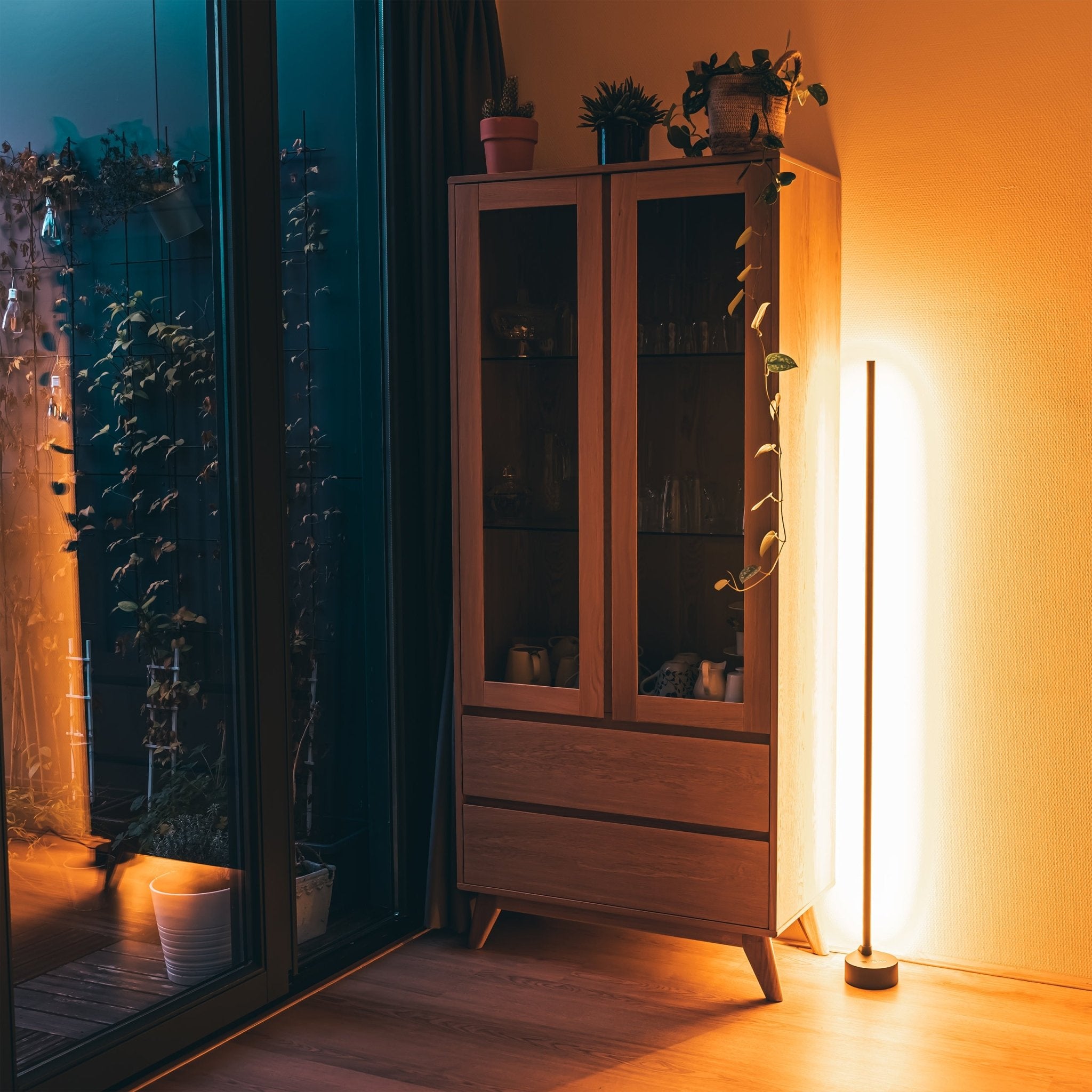 Smart LED WiFi Vloerlamp - Dimbaar en lichtkleur instelbaar - Bedienbaar met app en spraak - 138 cm - LED.nl