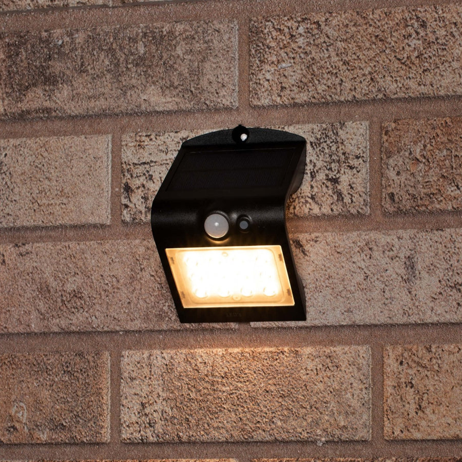 Solar Außenleuchte mit Sensor
