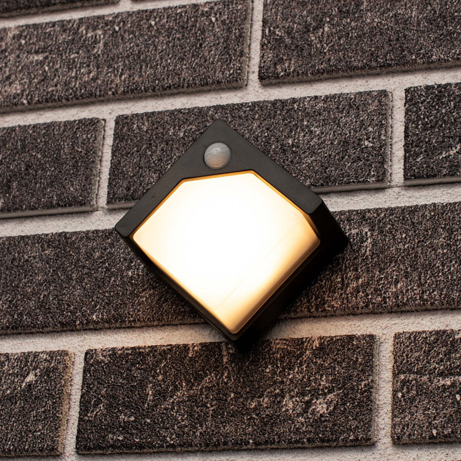 LED's Light Solar LED Buitenlamp met Bewegingssensor - Draadloos op zonne-energie - Zwart - IP44 Buitenlampen LED.nl