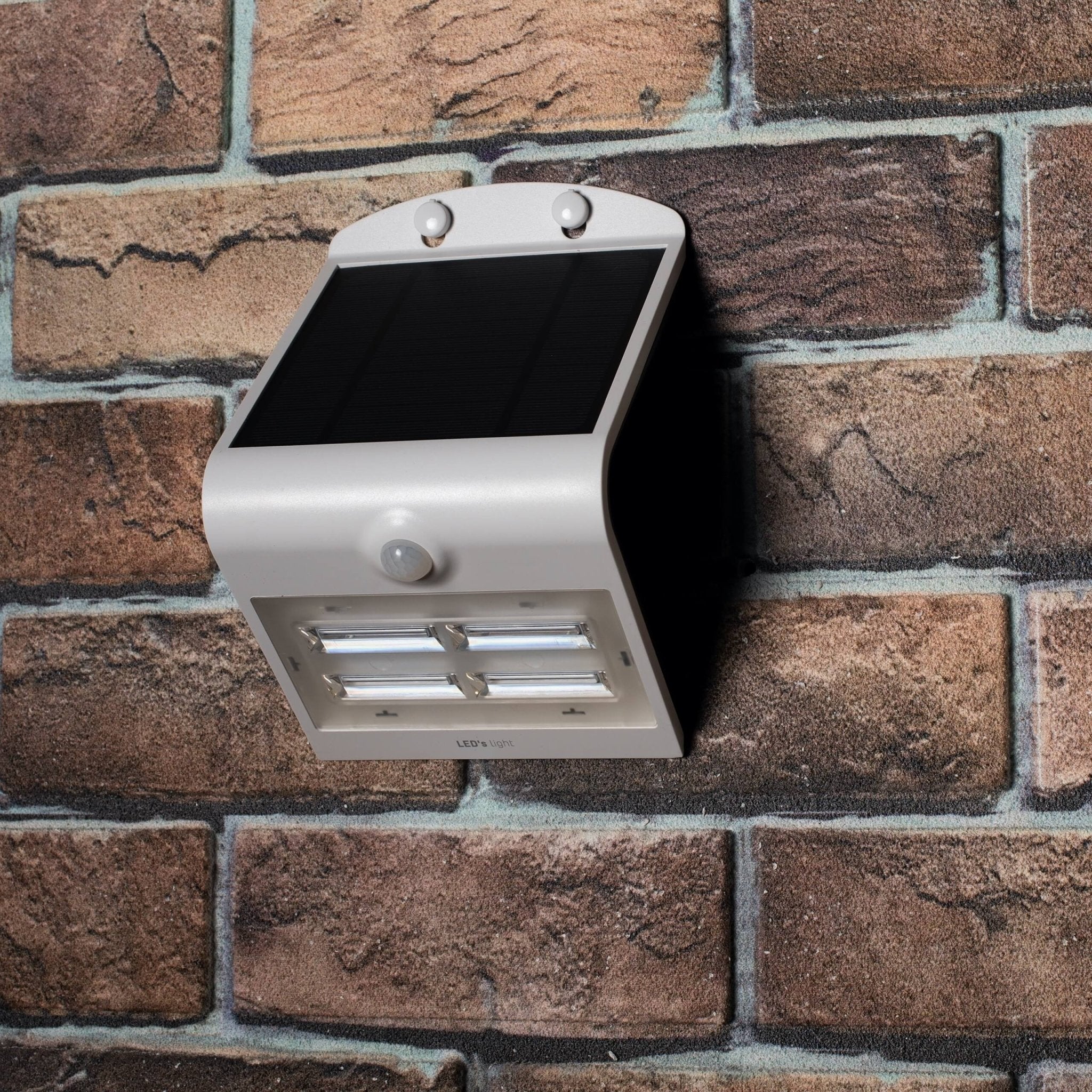 Solar LED Wandlamp met bewegingssensor - 3 standen - Automatisch aan/uit - 400 lm - Wit - LED.nl