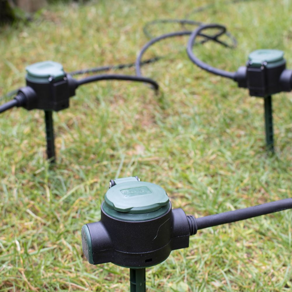 Verlengsnoer 10 meter met stekkerdoos voor buiten - 3 stopcontacten - IP44 - LED.nl